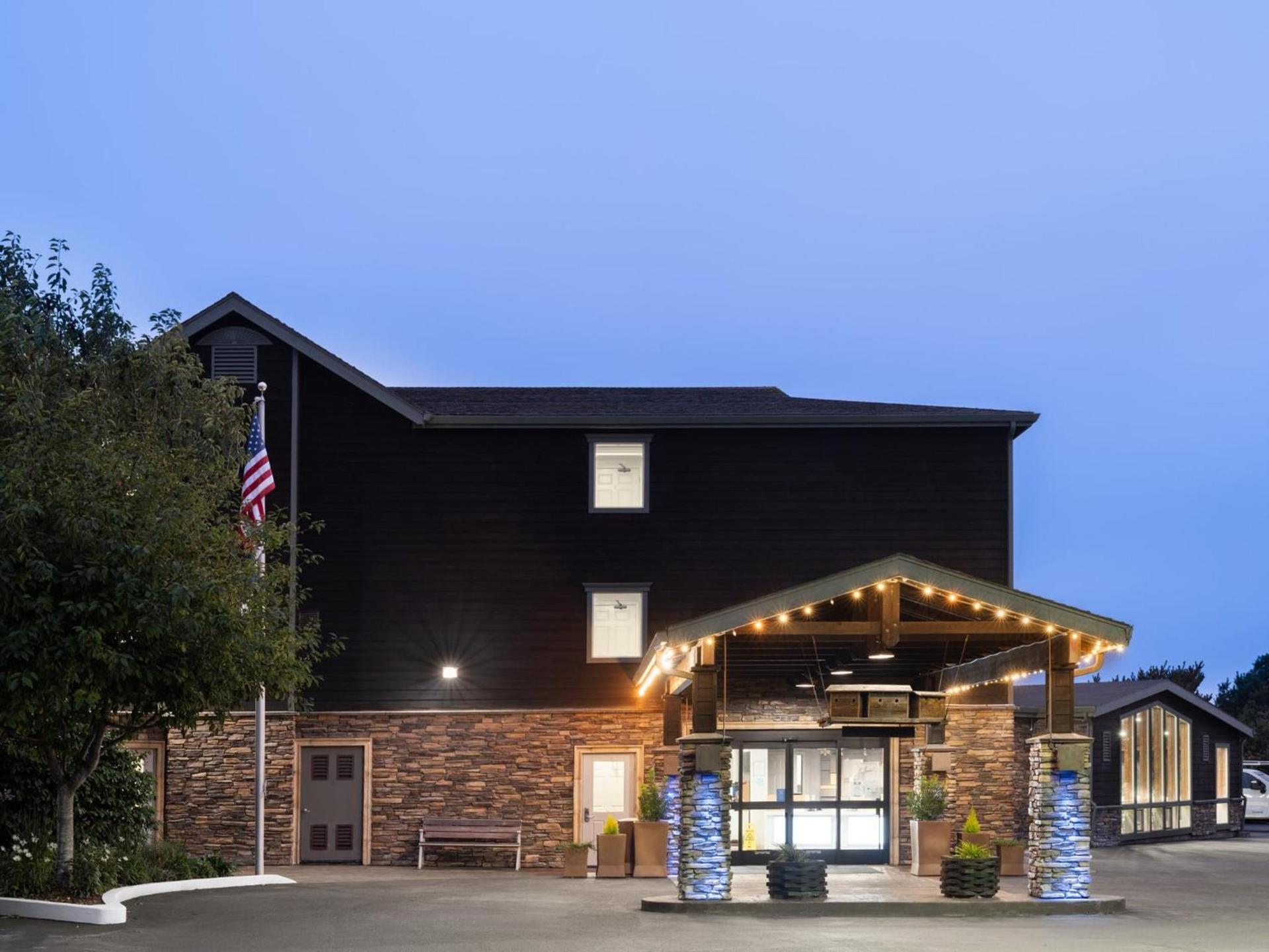 Holiday Inn Express Fort Bragg by IHG photo 32