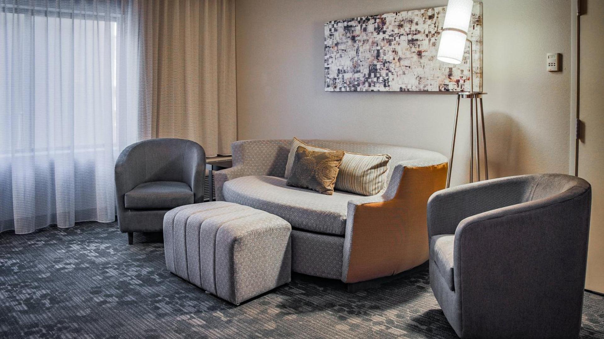 Courtyard by Marriott Norman photo 32
