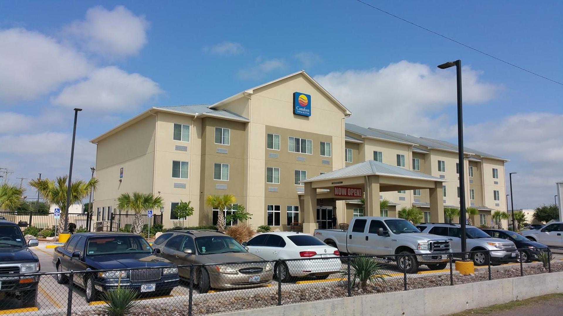 Comfort Inn & Suites Lakeside photo 27