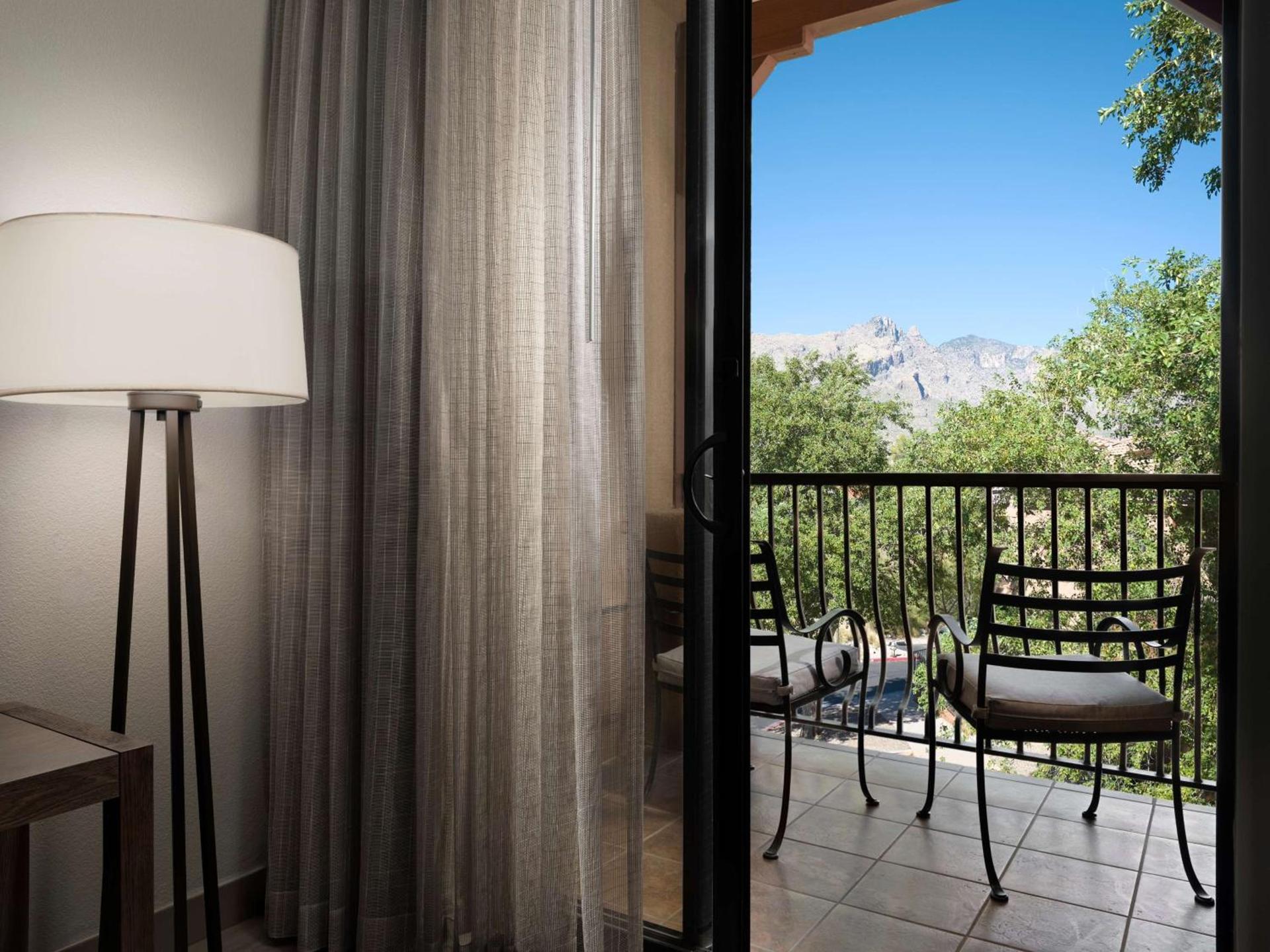 Embassy Suites Tucson - Paloma Village photo 21