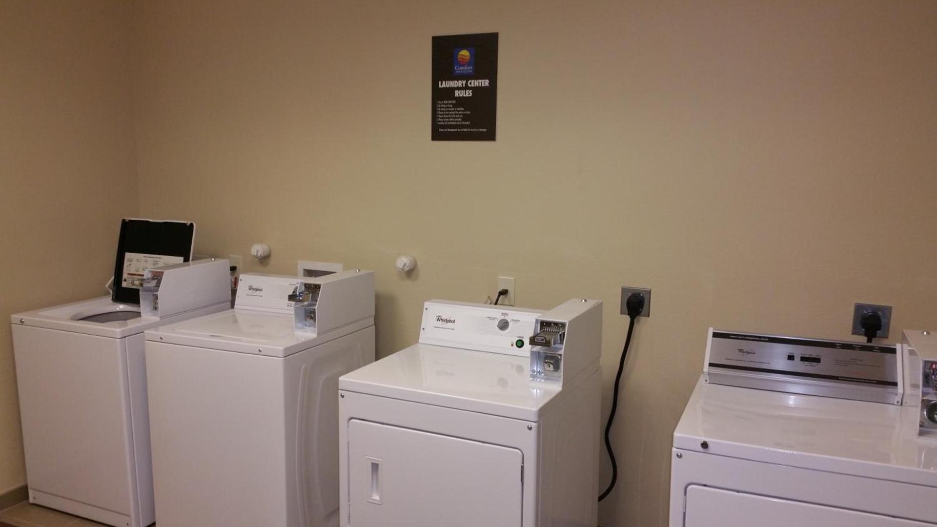 Comfort Inn & Suites Lakeside photo 20
