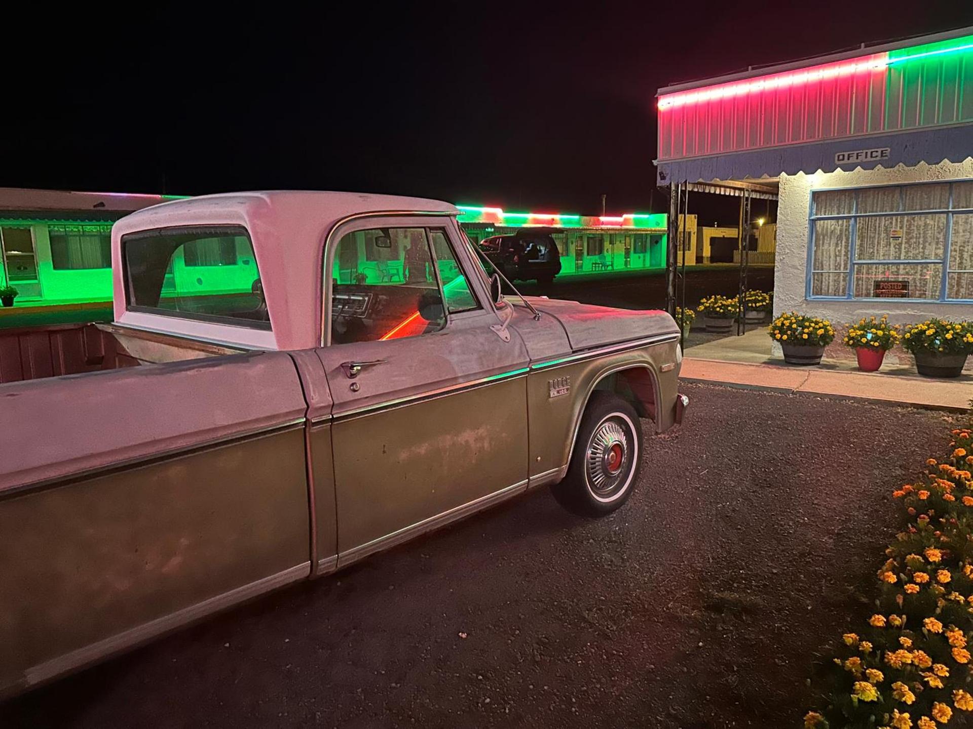 Maverick Motel photo 6