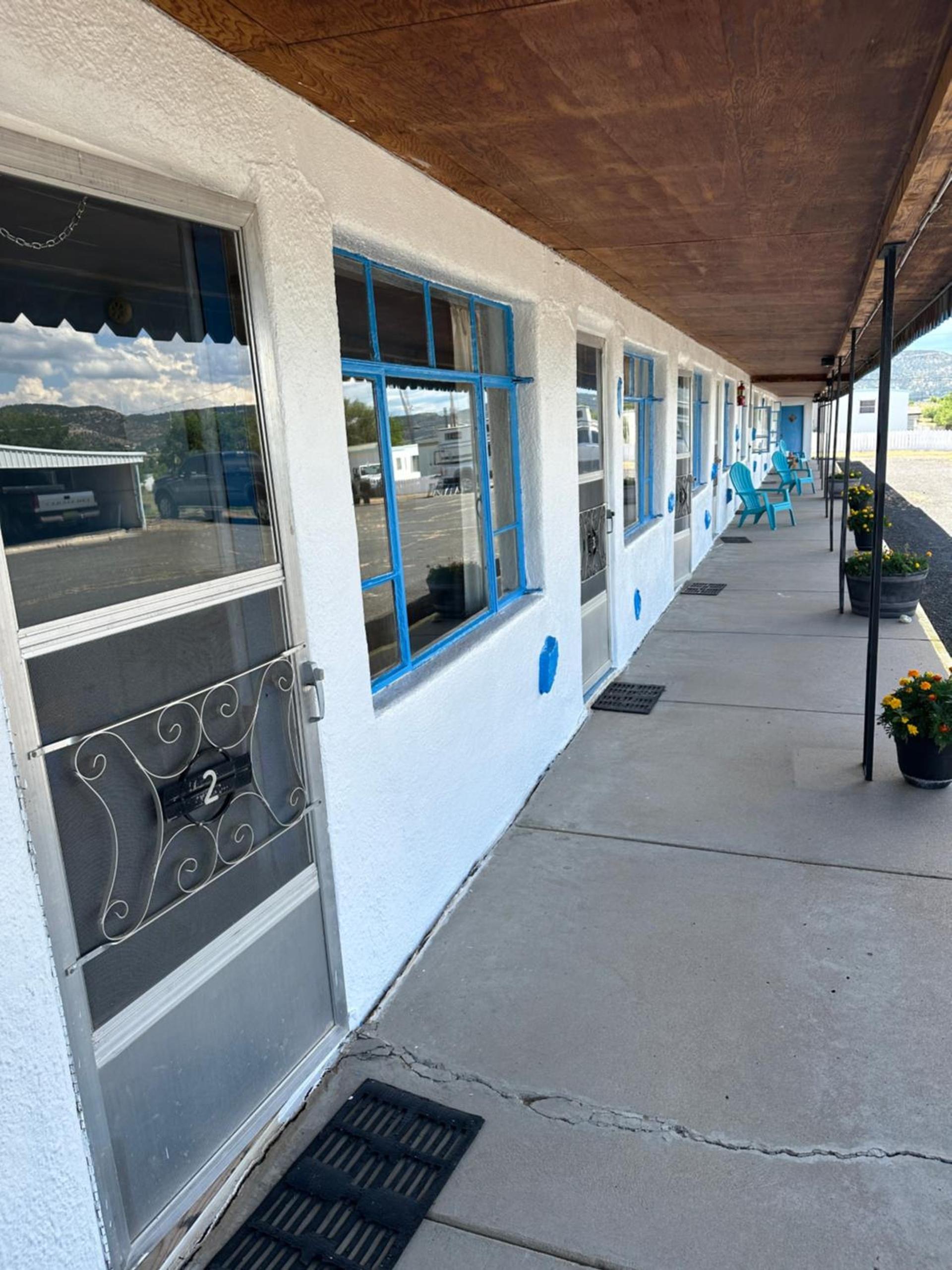 Maverick Motel photo 16