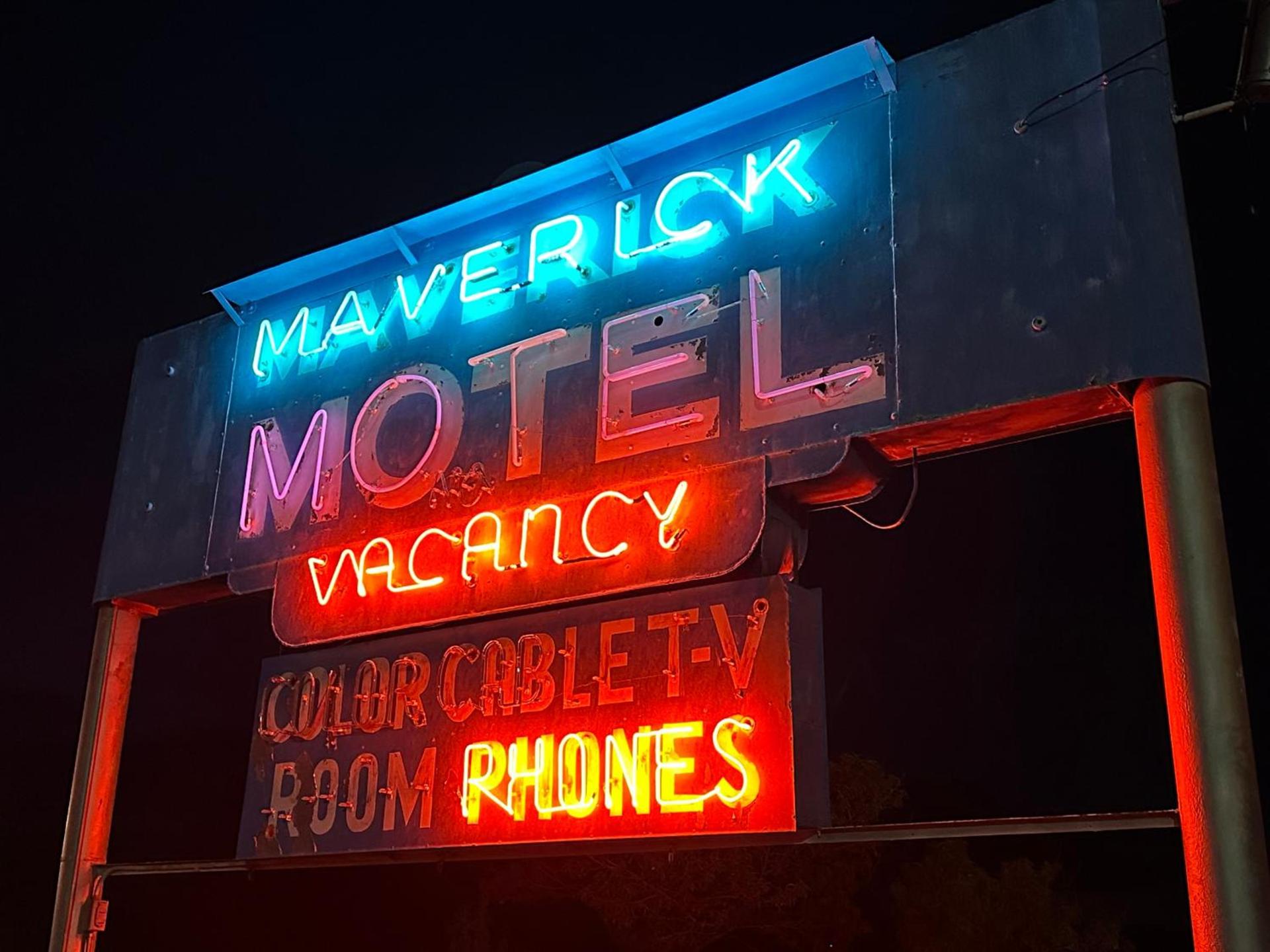 Maverick Motel photo 23
