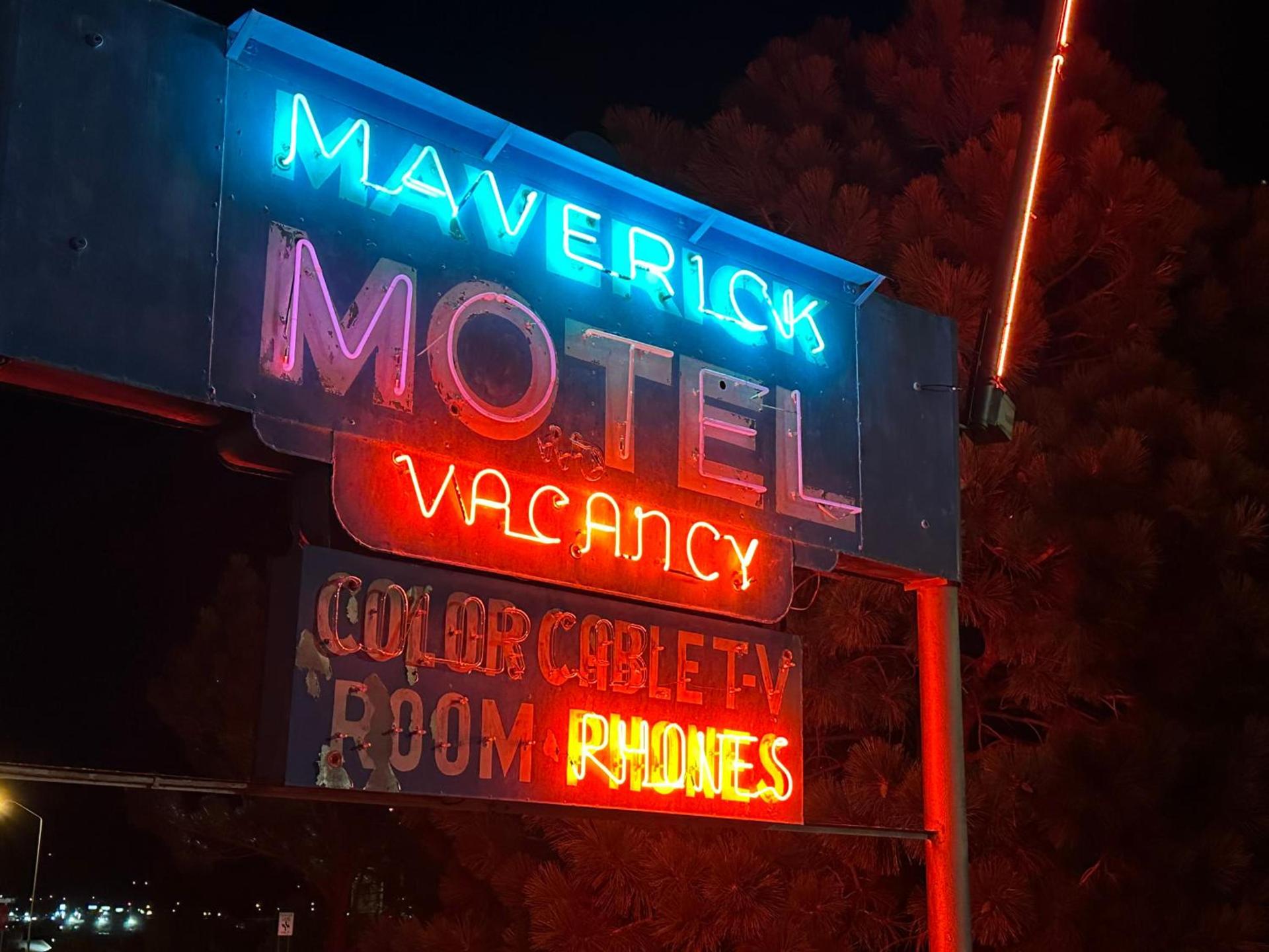 Maverick Motel photo 25