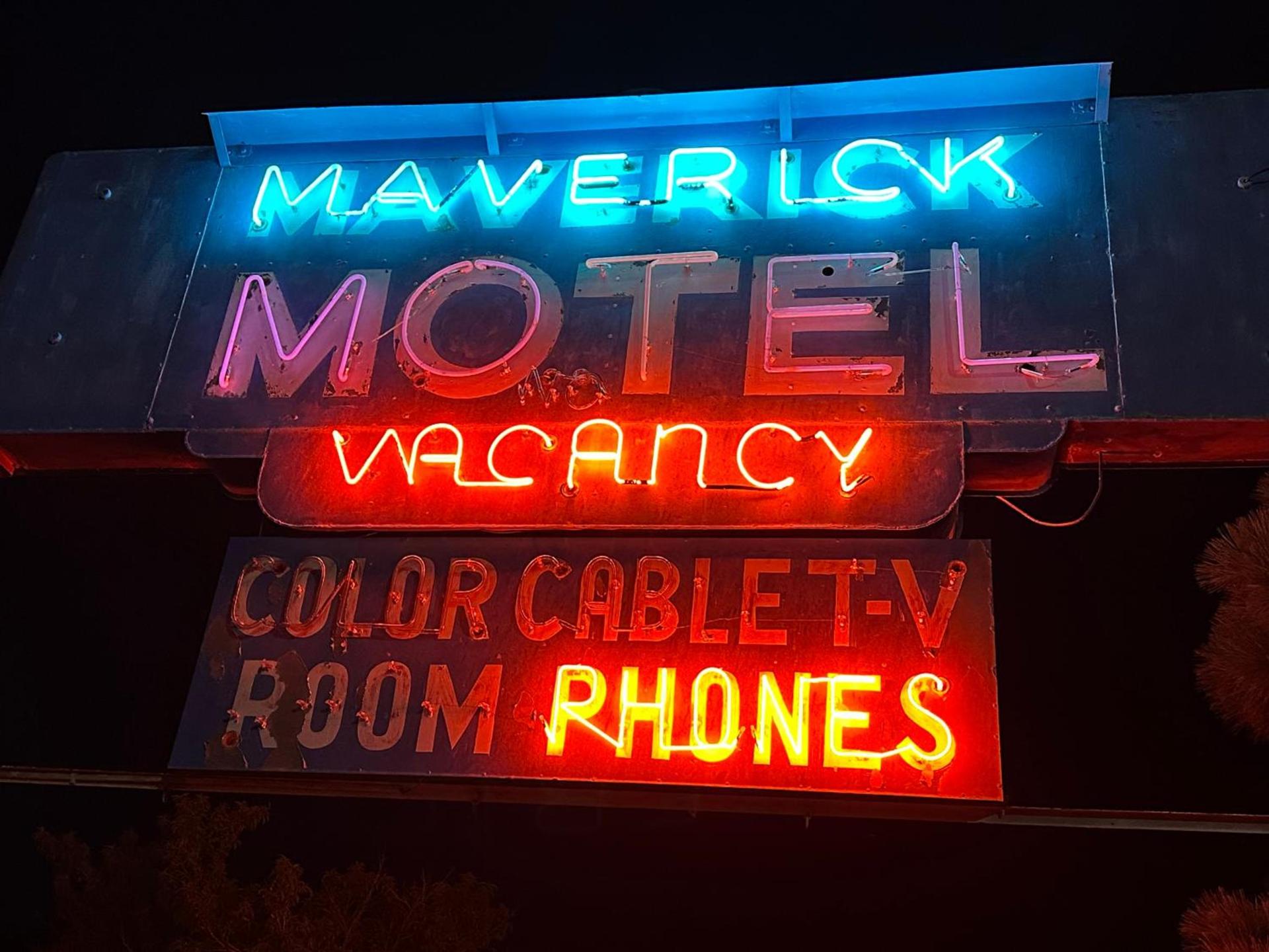 Maverick Motel photo 24