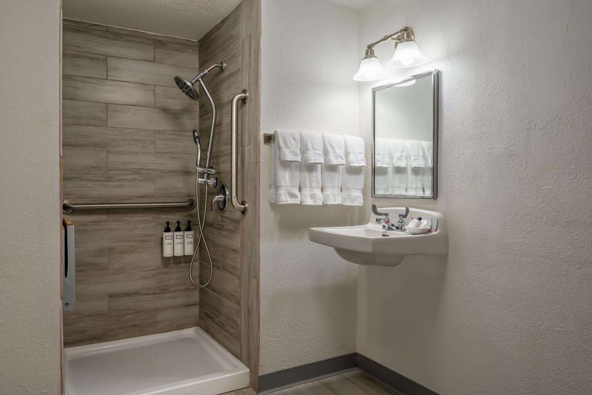 Wyndham Garden Columbia-Ft Jackson photo 62