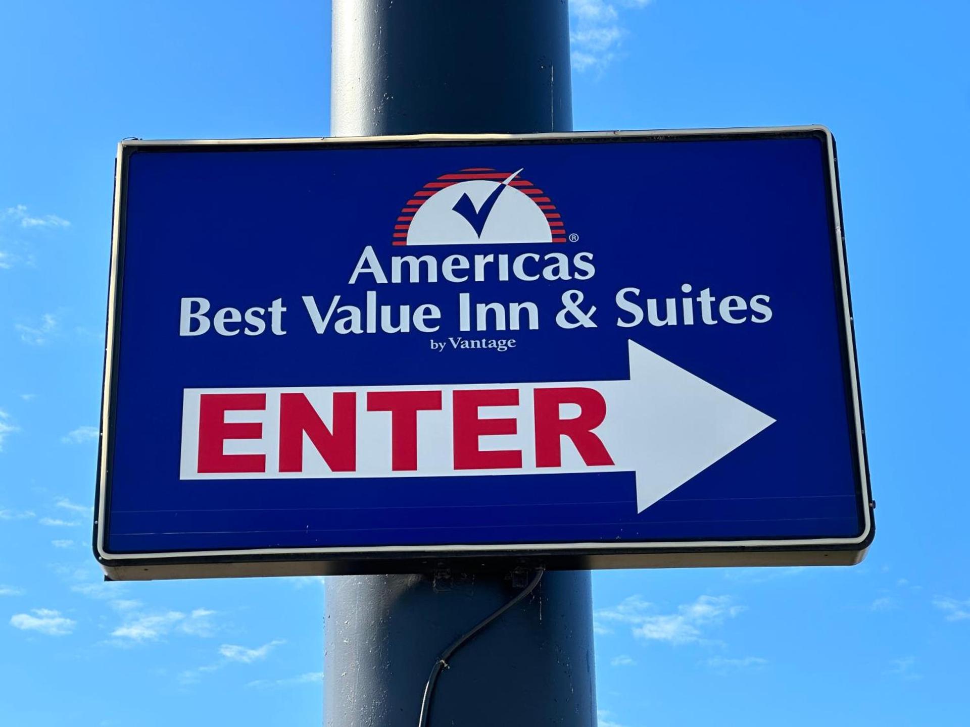 Americas Best Value Inn and Suites Groves photo 20