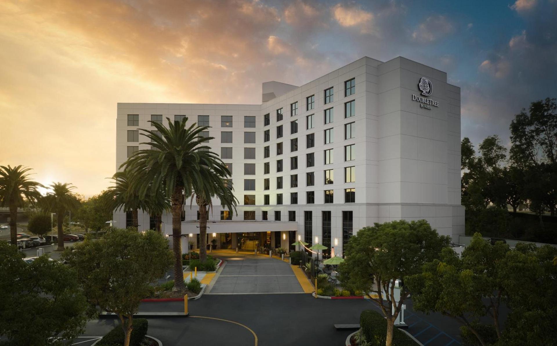 DoubleTree by Hilton Irvine Spectrum photo 54