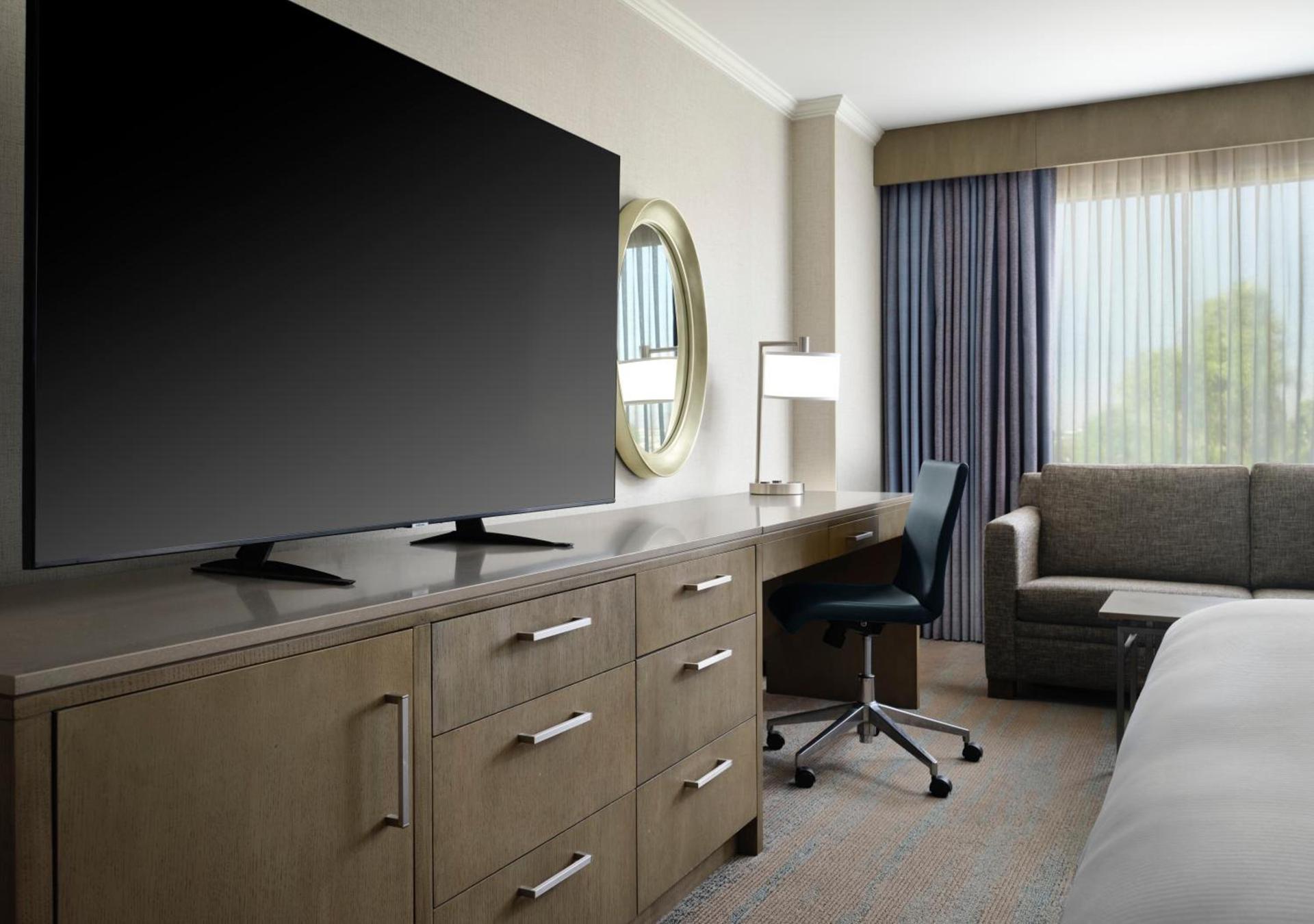 DoubleTree by Hilton Irvine Spectrum photo 58