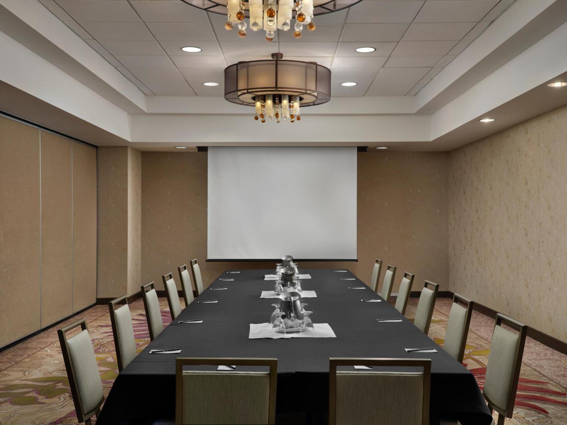 DoubleTree by Hilton Irvine Spectrum photo 63
