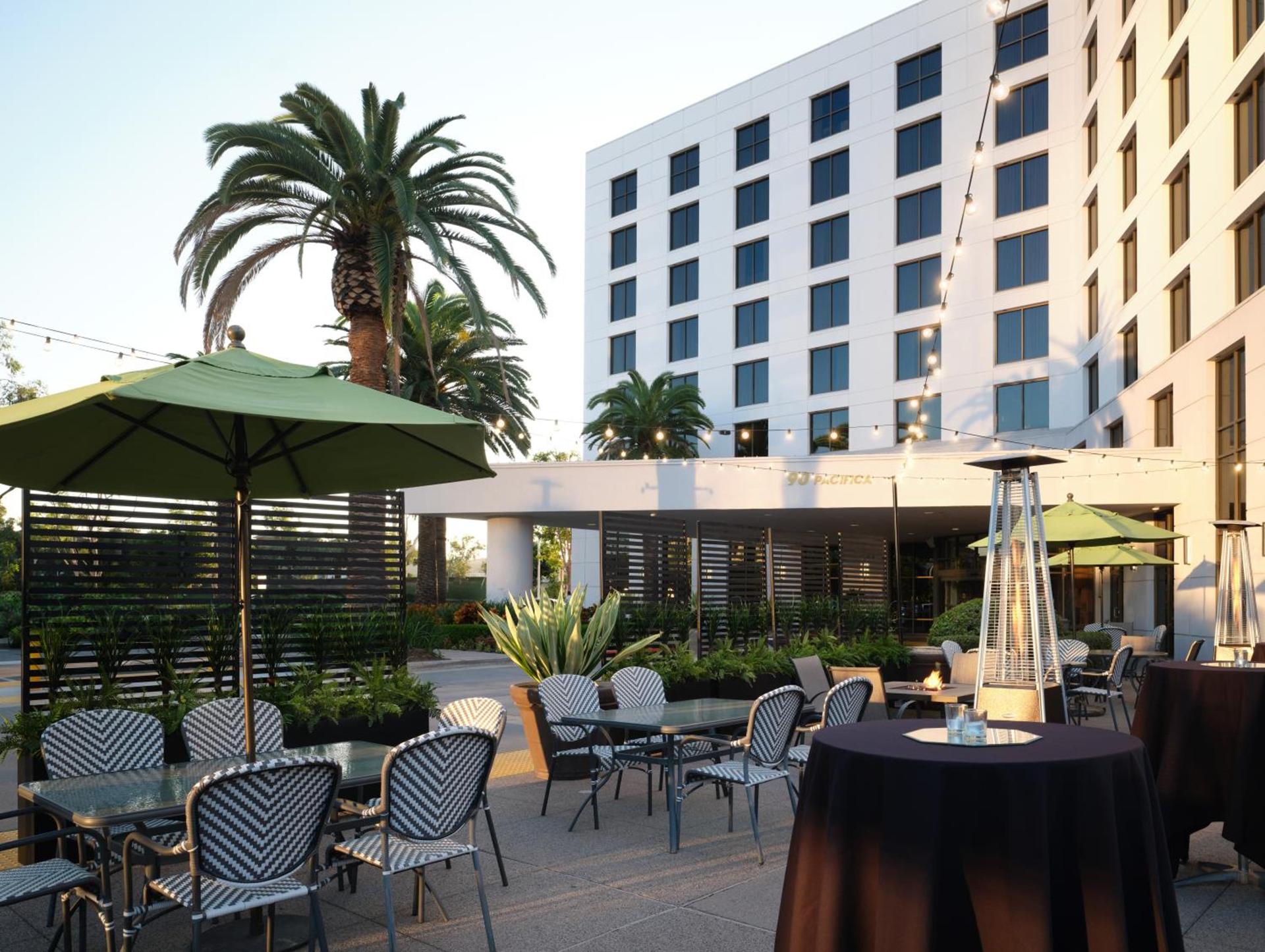 DoubleTree by Hilton Irvine Spectrum photo 57