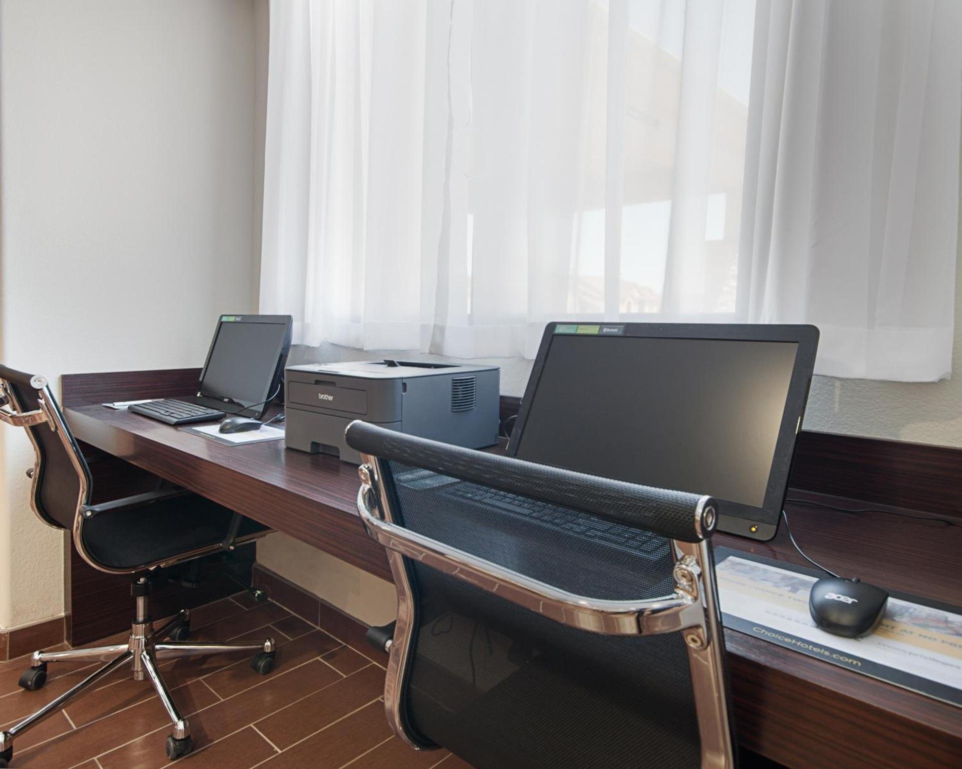 Sleep Inn & Suites Carlsbad Caverns Area photo 62