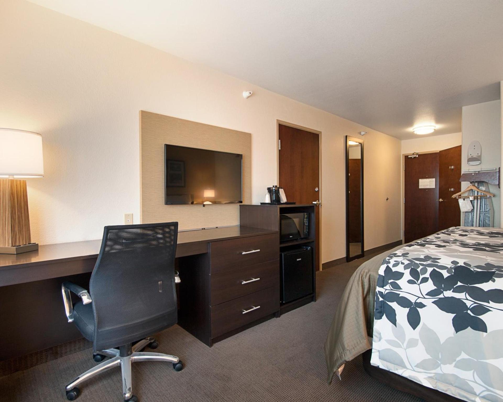 Sleep Inn & Suites Carlsbad Caverns Area photo 64