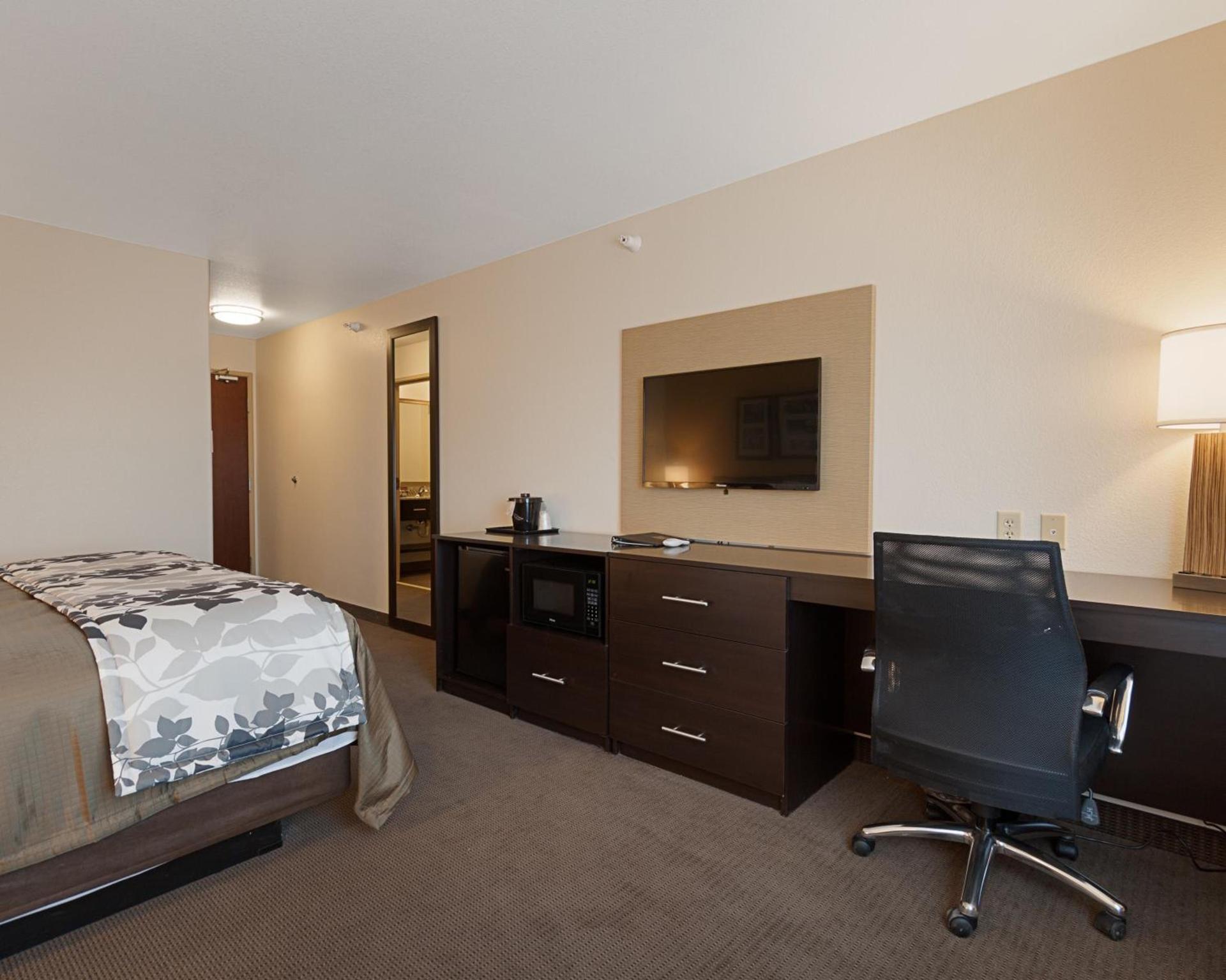 Sleep Inn & Suites Carlsbad Caverns Area photo 51