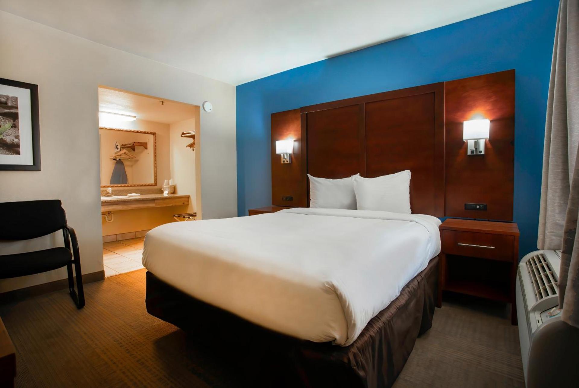 Studio 6 Suites Willcox AZ photo 7