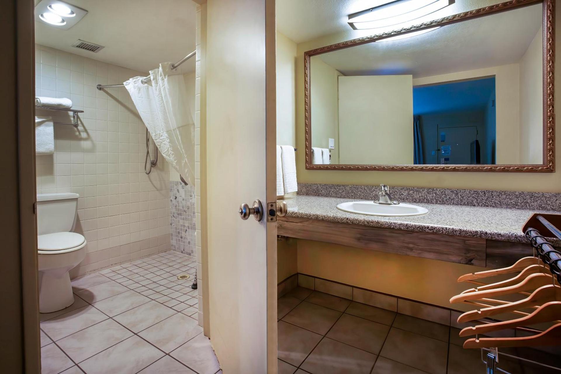 Studio 6 Suites Willcox AZ photo 11
