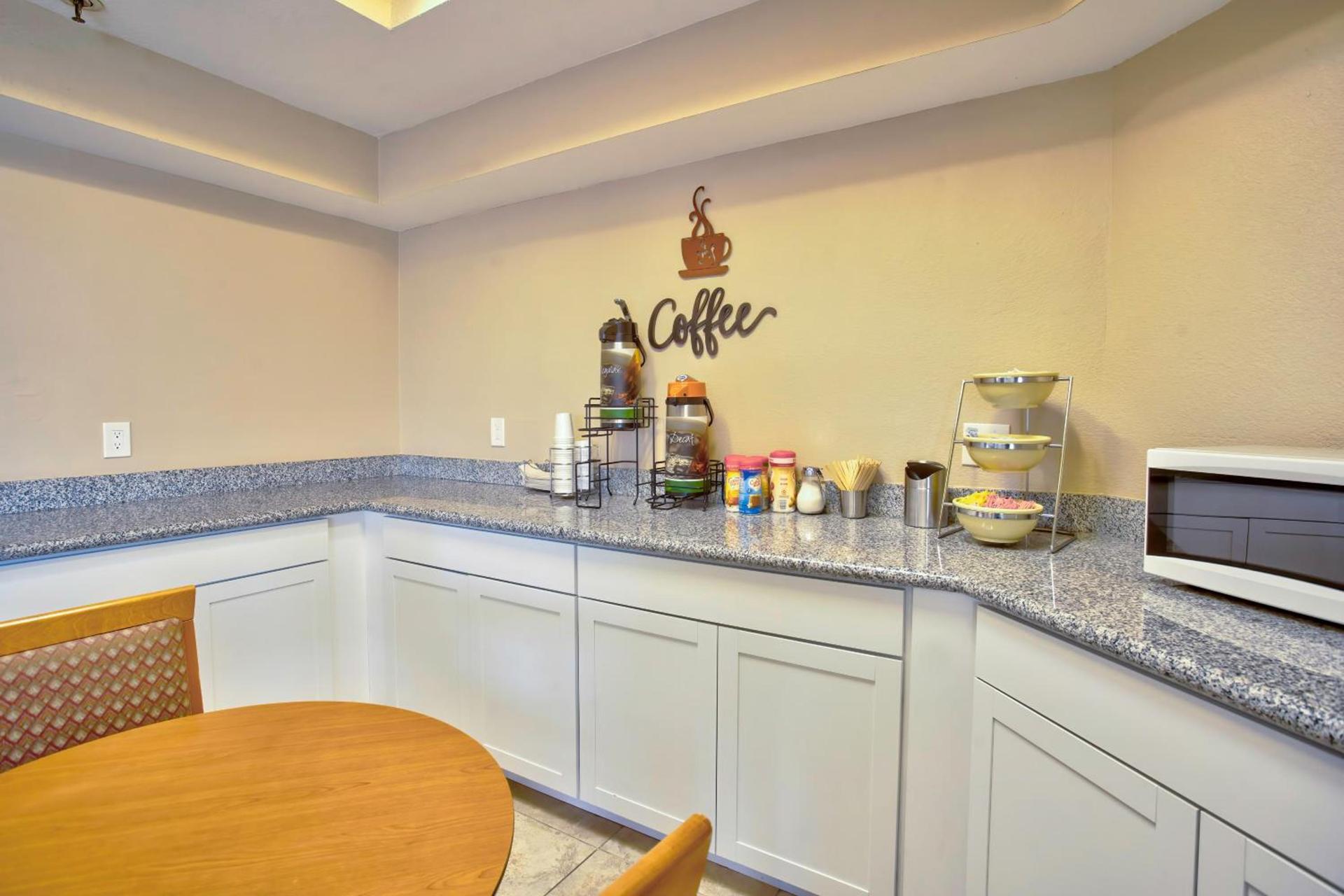 Studio 6 Suites Willcox AZ photo 16