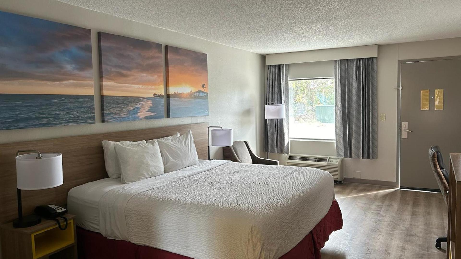 Days Inn by Wyndham St George photo 41