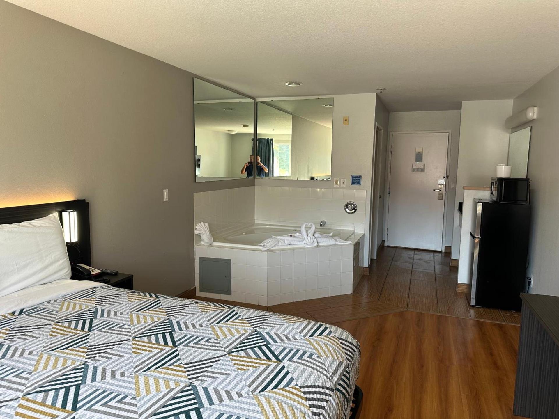 Motel 6-Seaside, OR photo 22