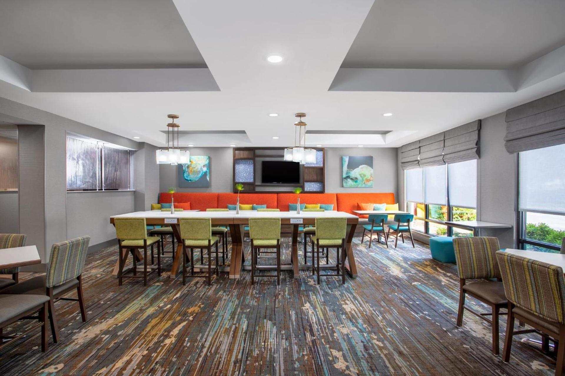 Holiday Inn Express & Suites Clinton by IHG photo 32