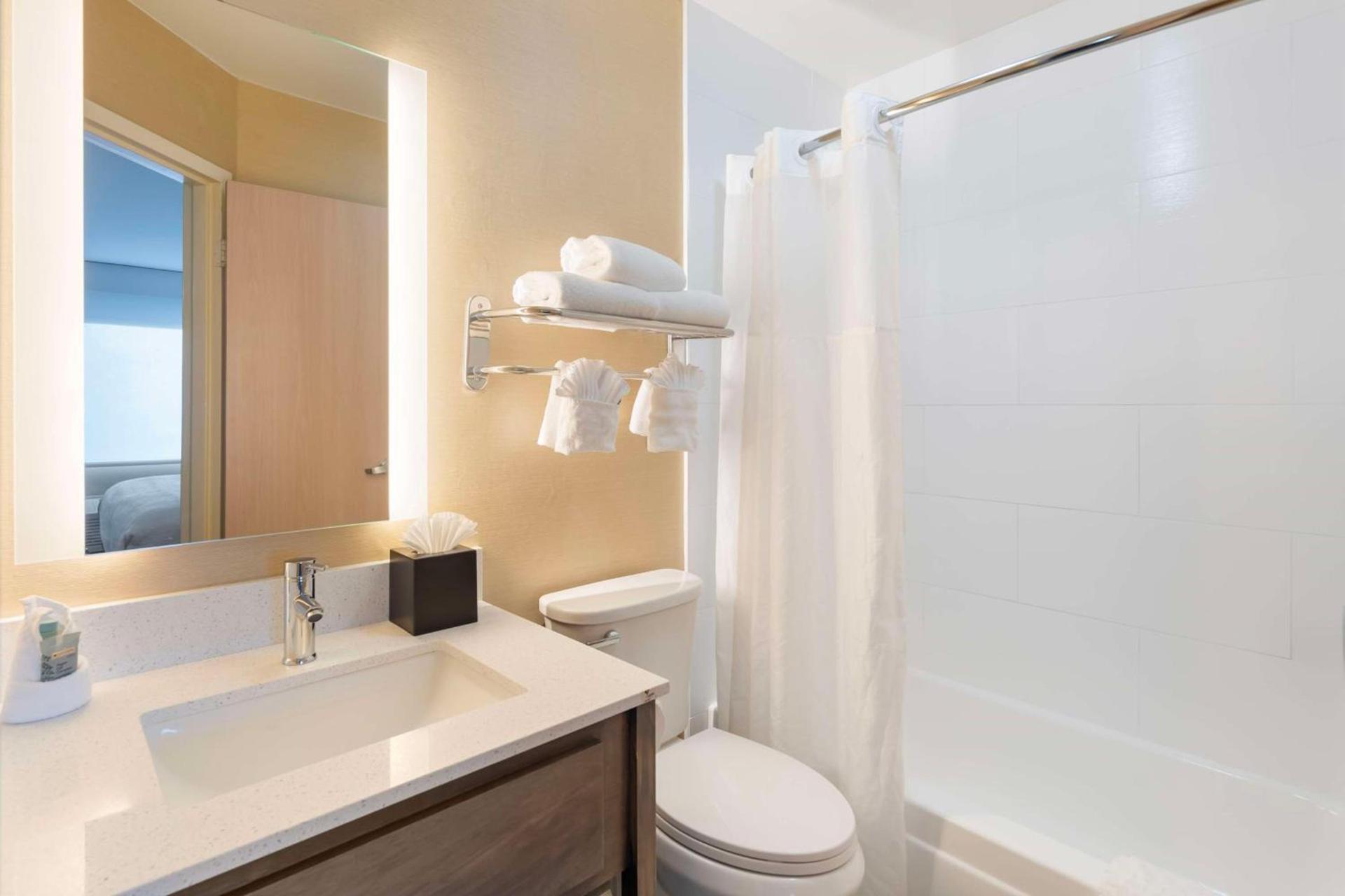 Best Western Glenview - Chicagoland Inn and Suites photo 15