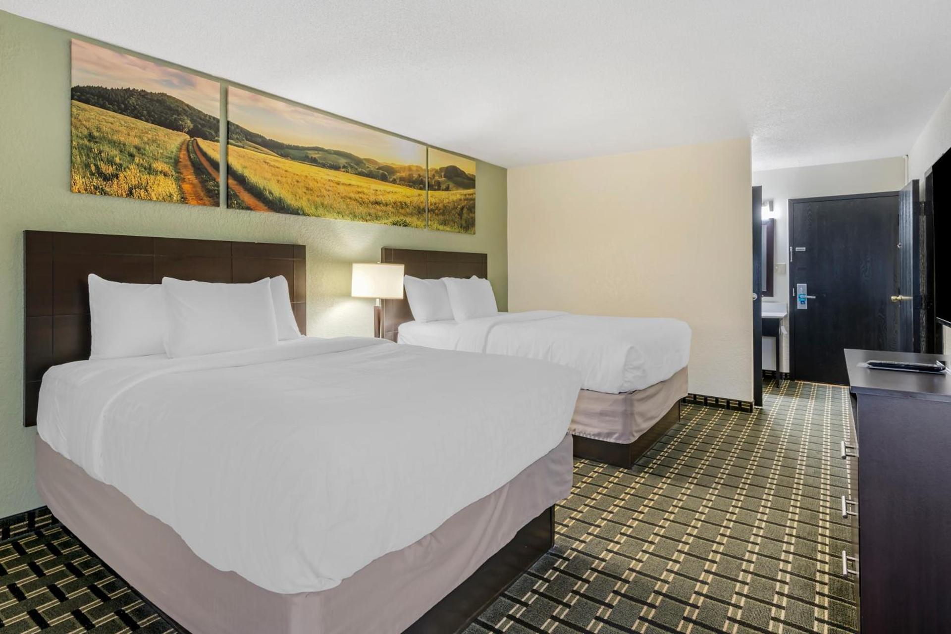 Clarion Pointe Jasper photo 40