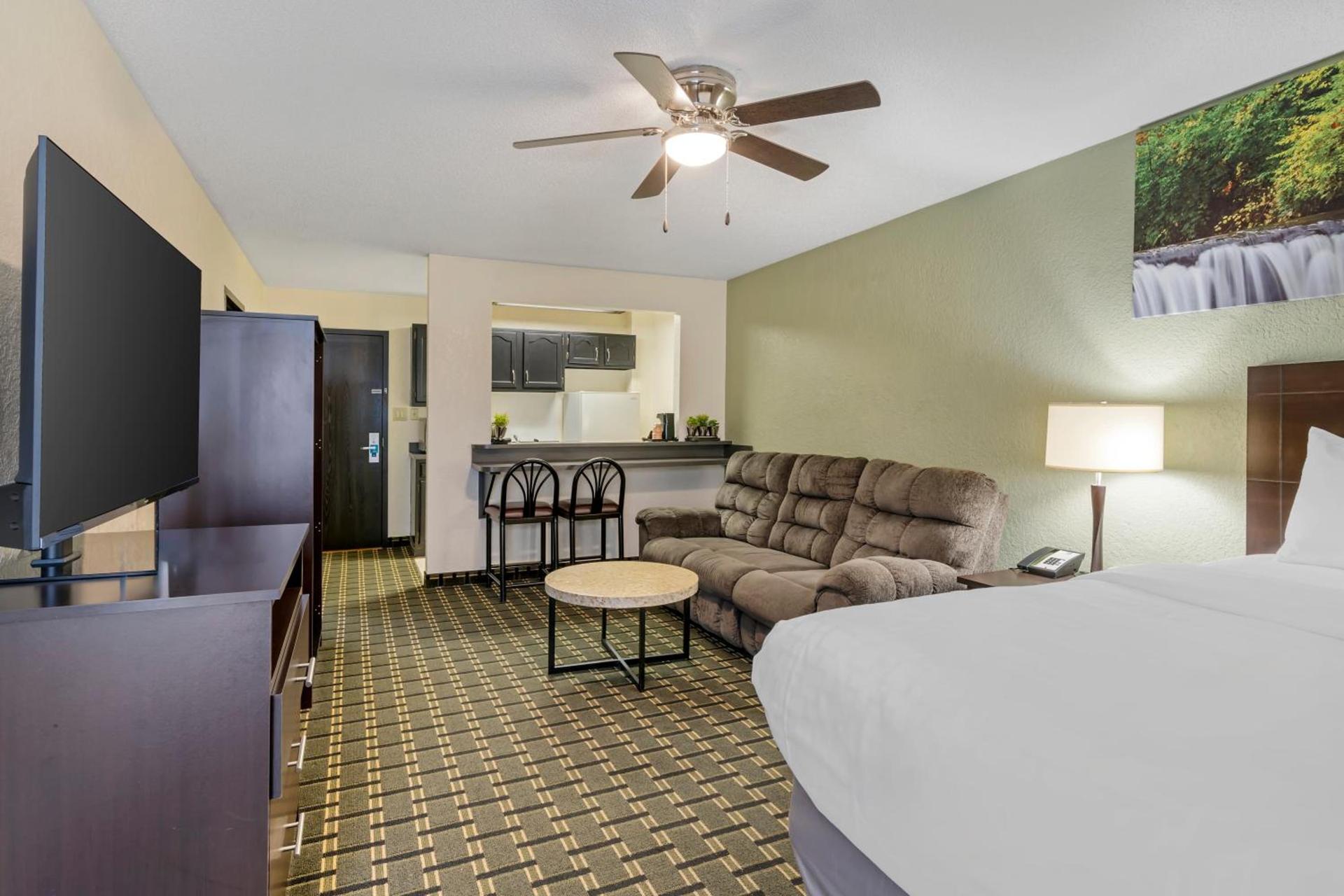 Clarion Pointe Jasper photo 41