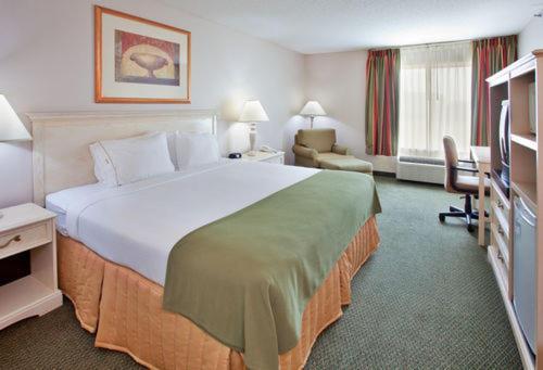 Holiday Inn Express Fremont by IHG photo 4