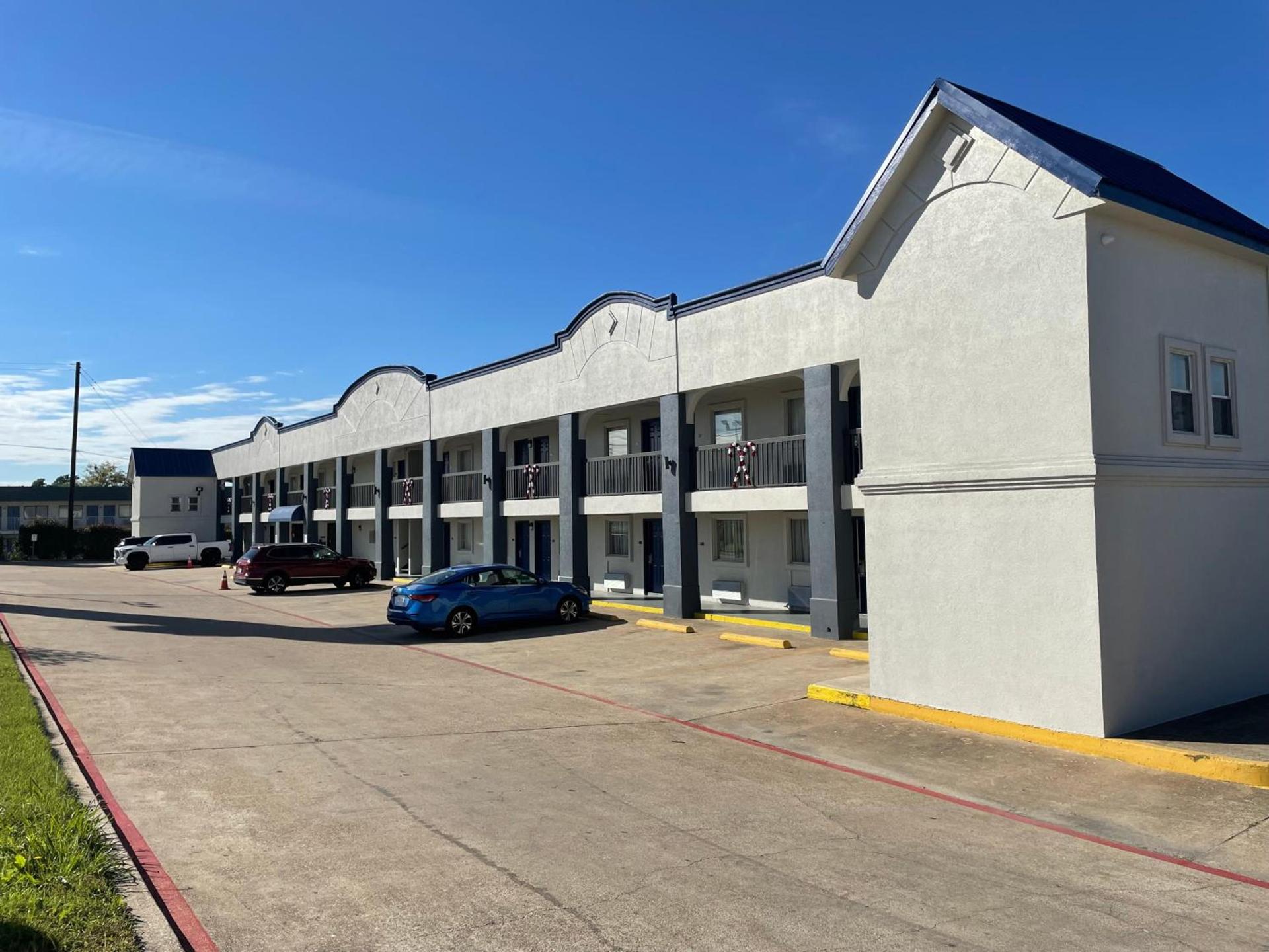 Days Inn by Wyndham Temple photo 48