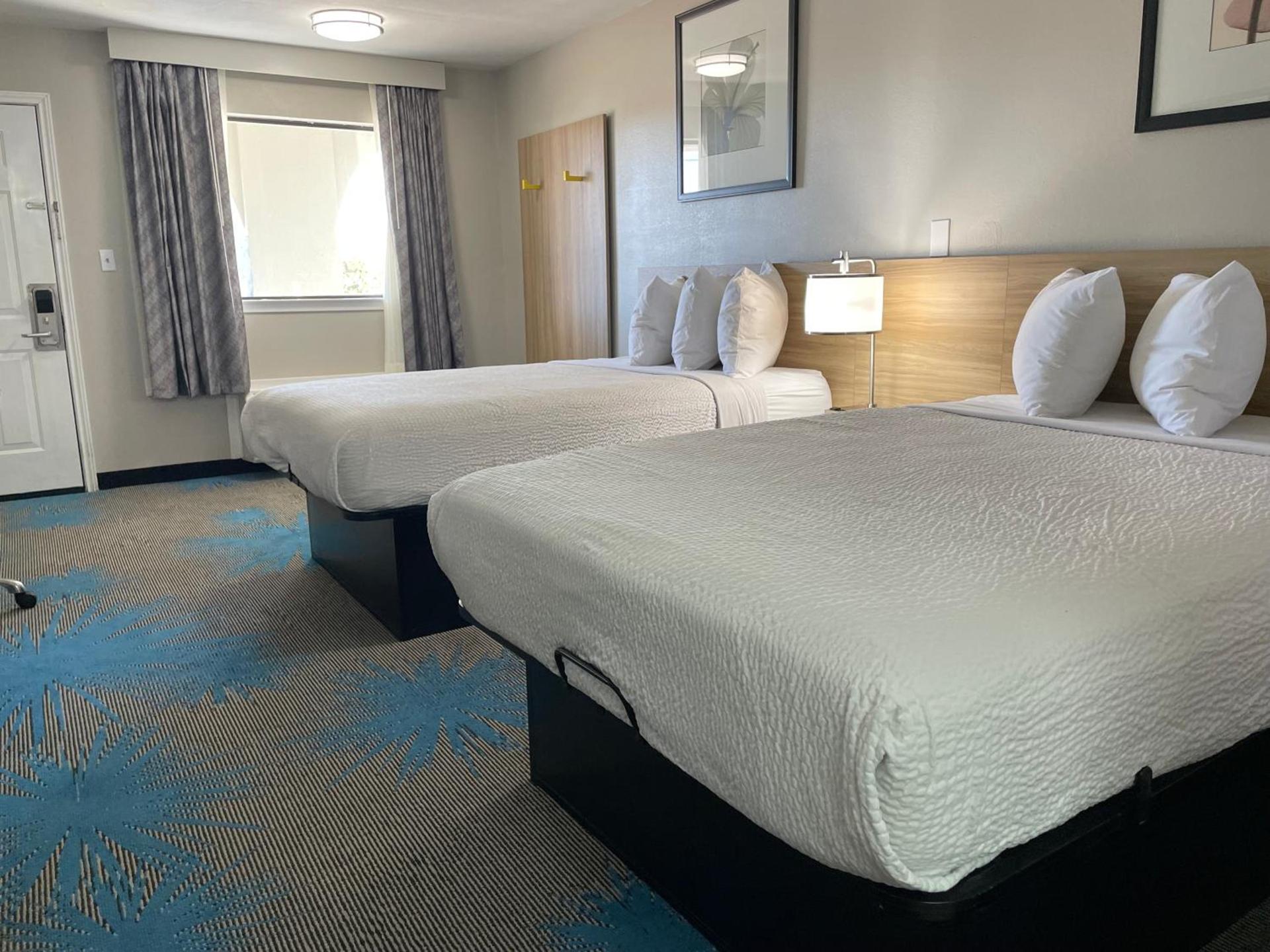 Days Inn by Wyndham Temple photo 11