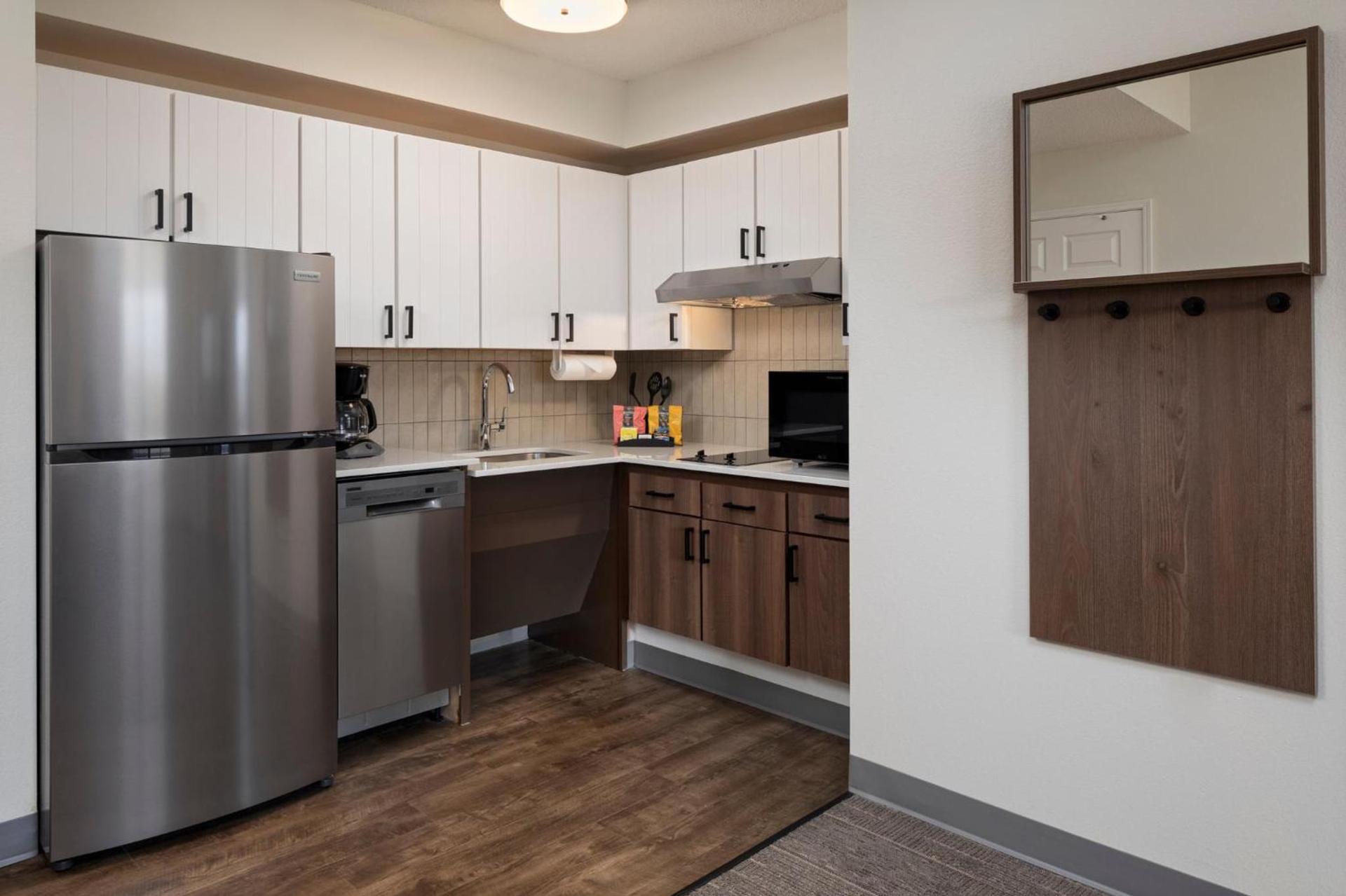 Staybridge Suites Minneapolis-Maple Grove by IHG photo 33