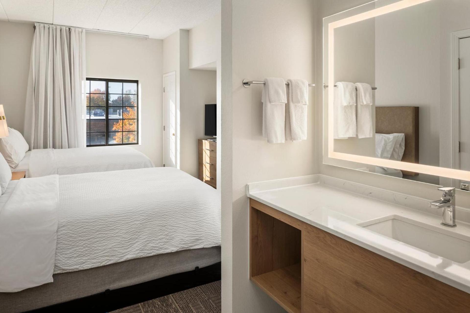 Staybridge Suites Minneapolis-Maple Grove by IHG photo 55