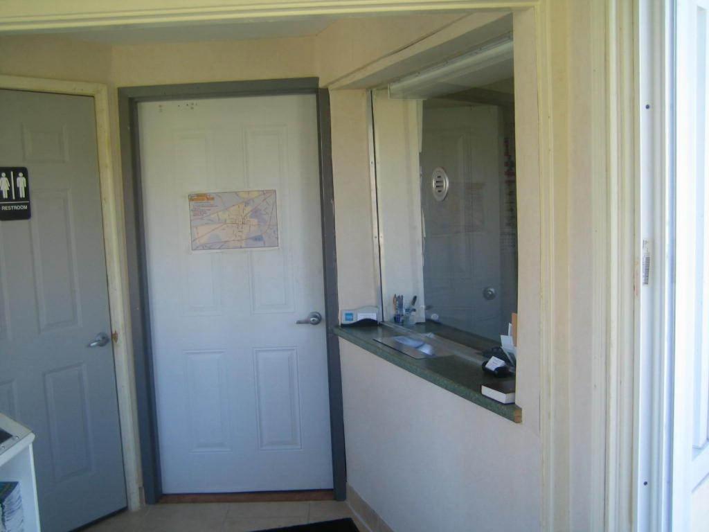 Budget Inn Carlisle photo 3