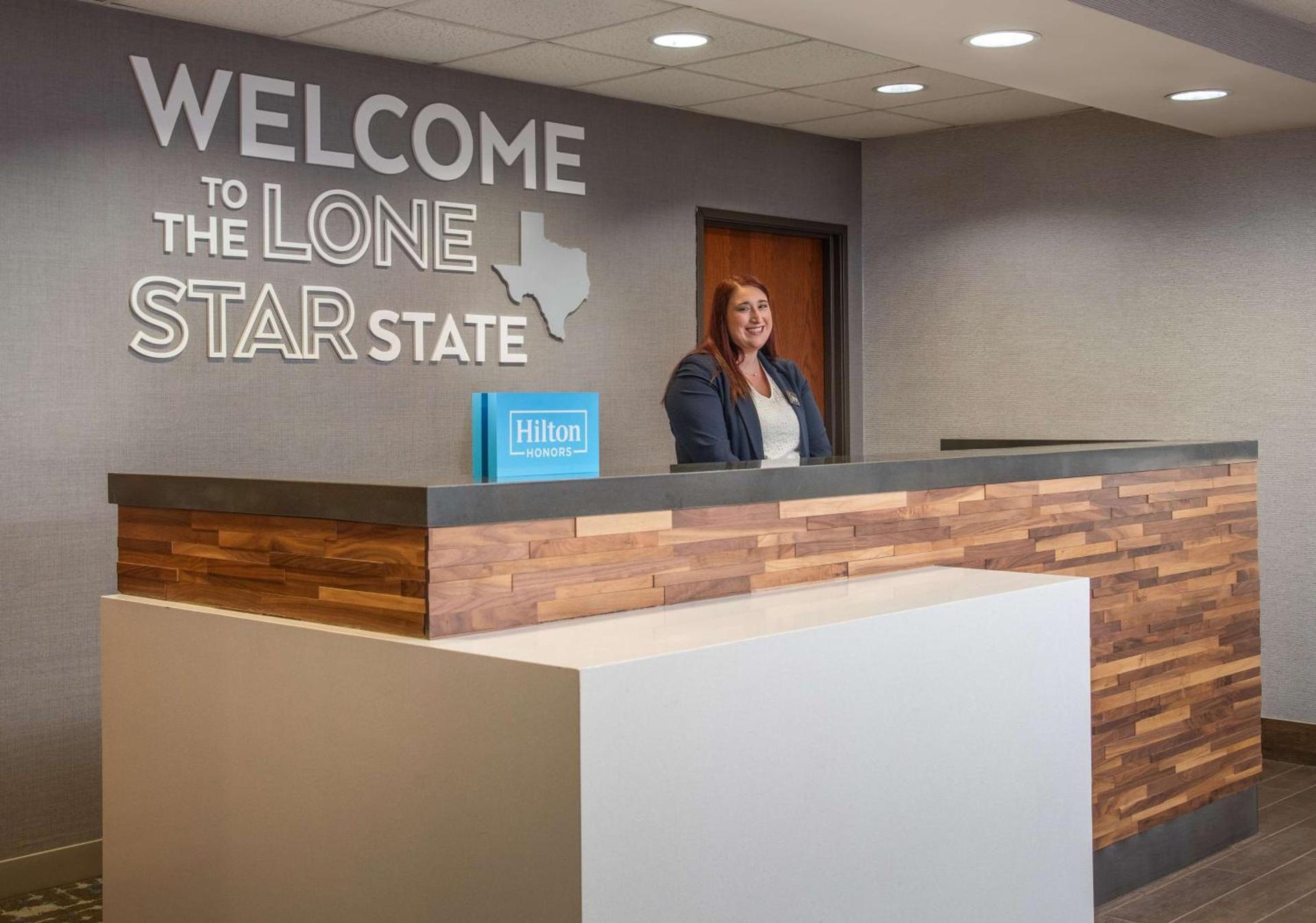 Hampton Inn & Suites Dallas-Allen photo 4