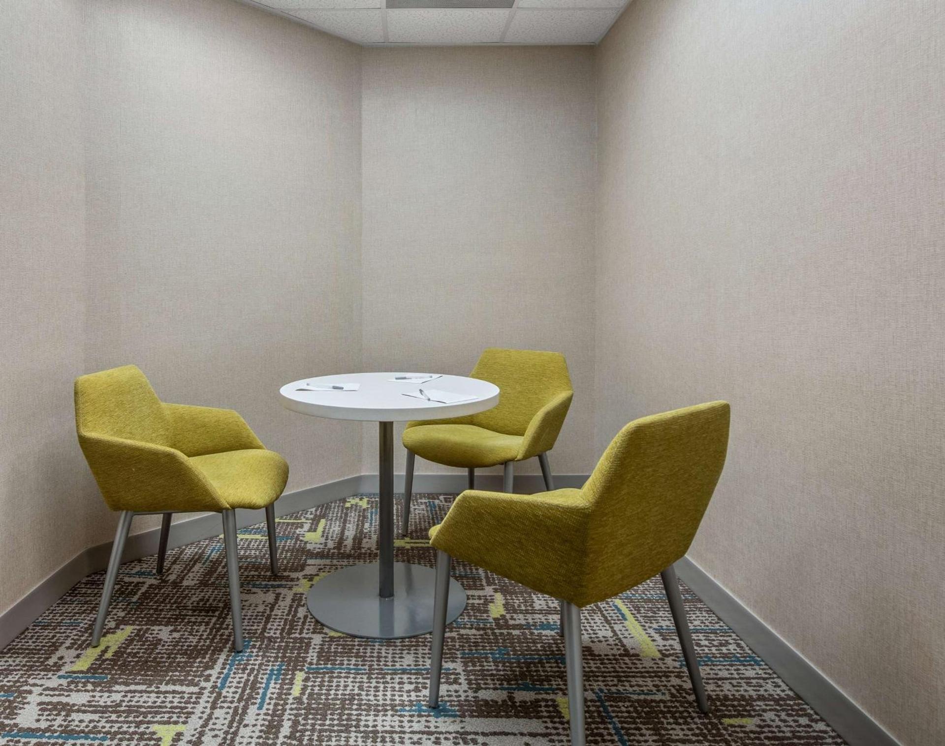 Hampton Inn & Suites Dallas-Allen photo 32
