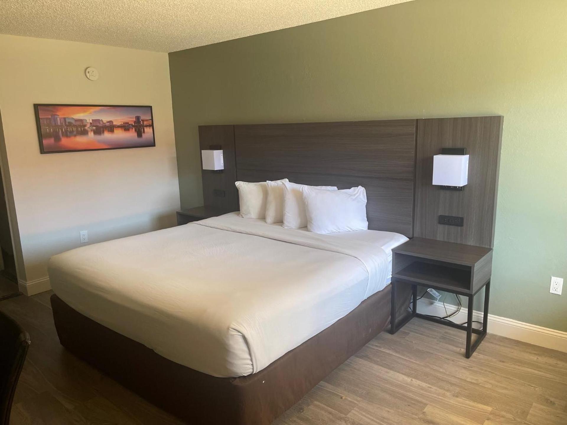 Quality Inn & Suites Orlando East - UCF Area photo 33