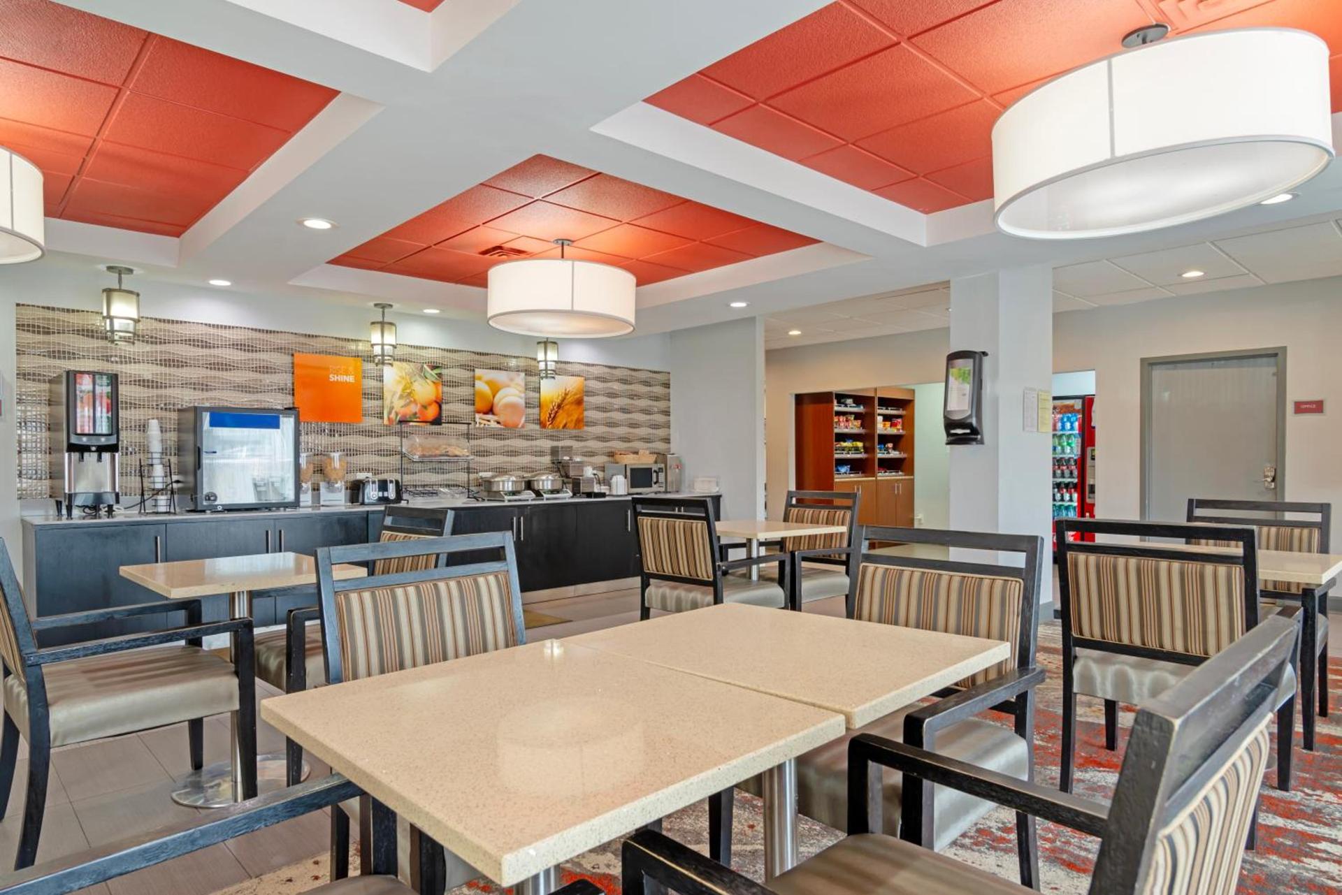 Comfort Inn & Suites Carrollton photo 26