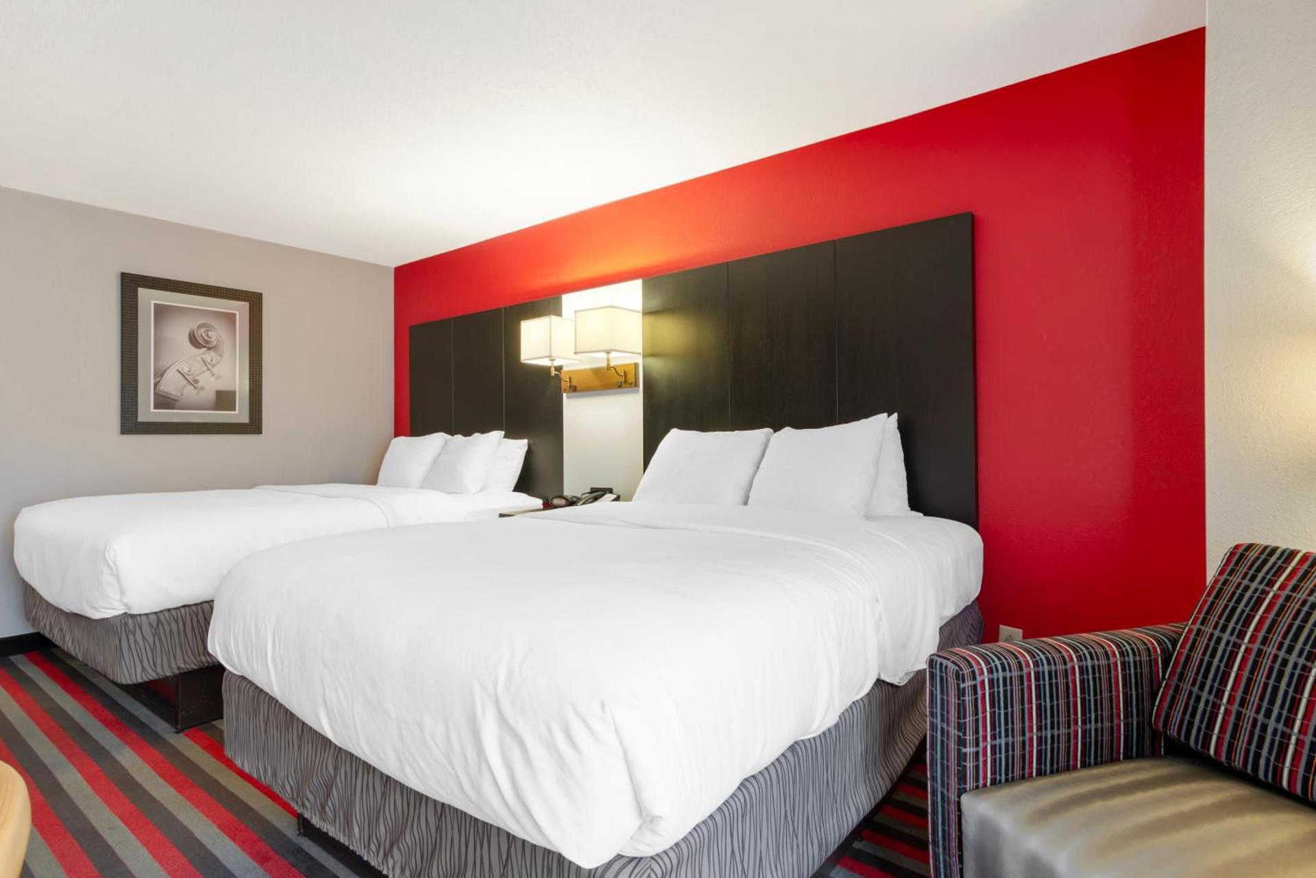 Comfort Inn & Suites Carrollton photo 45