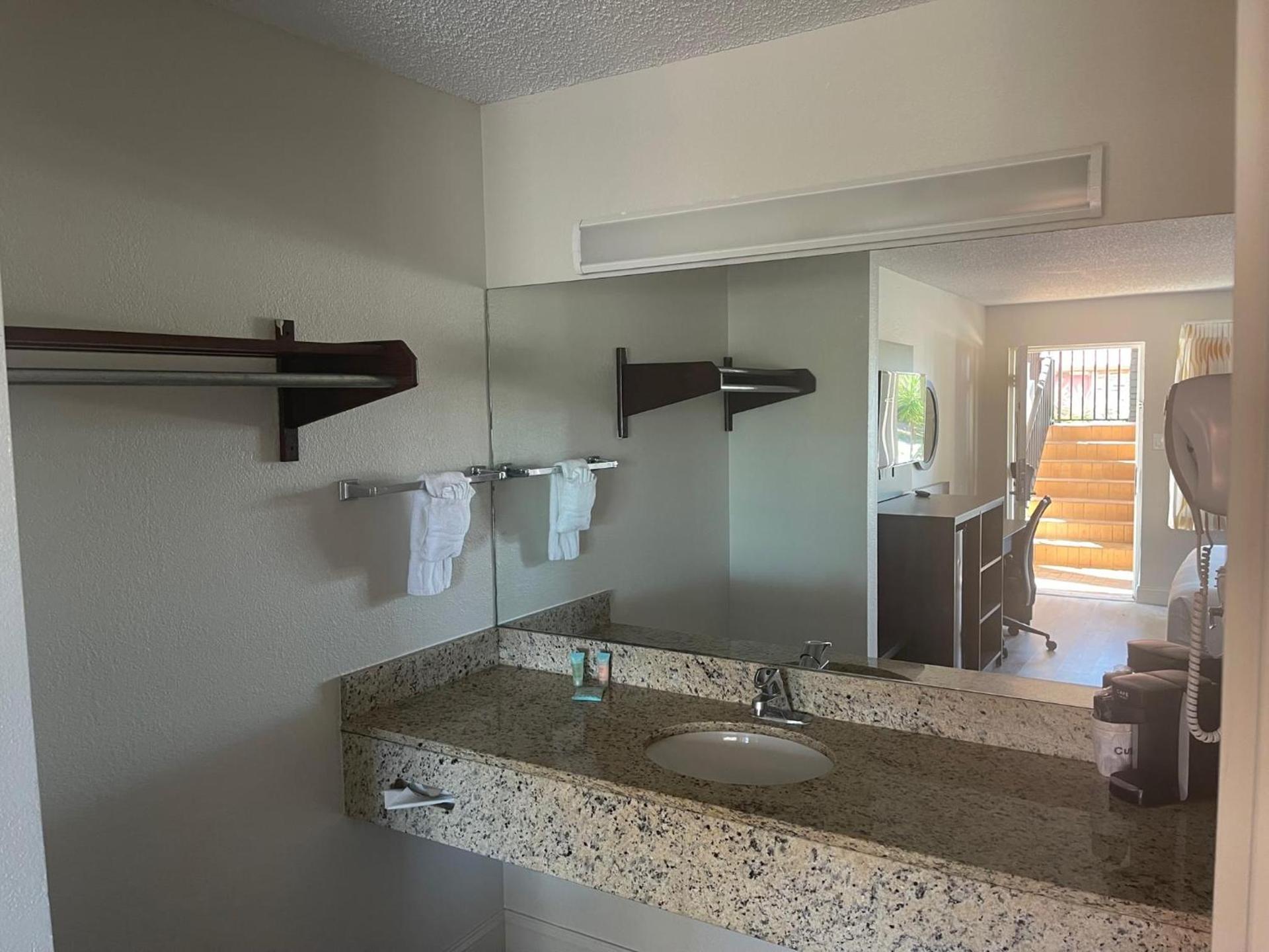 Quality Inn & Suites Orlando East - UCF Area photo 42