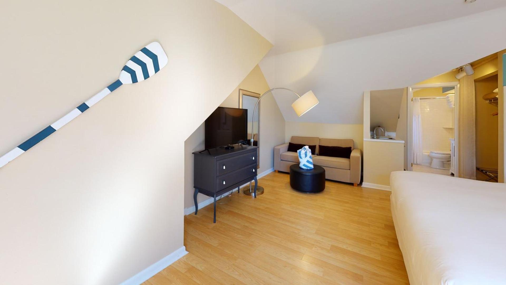 Breezeway Boutique Hotel photo 87