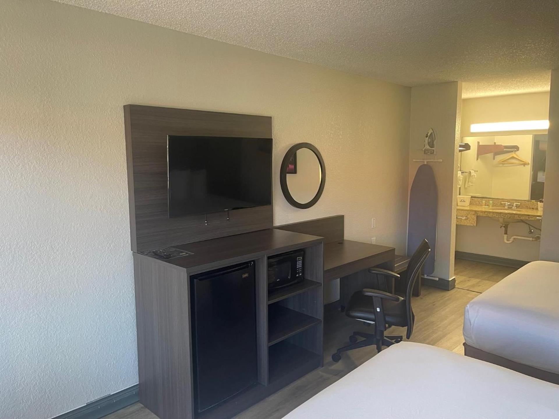 Quality Inn & Suites Orlando East - UCF Area photo 44
