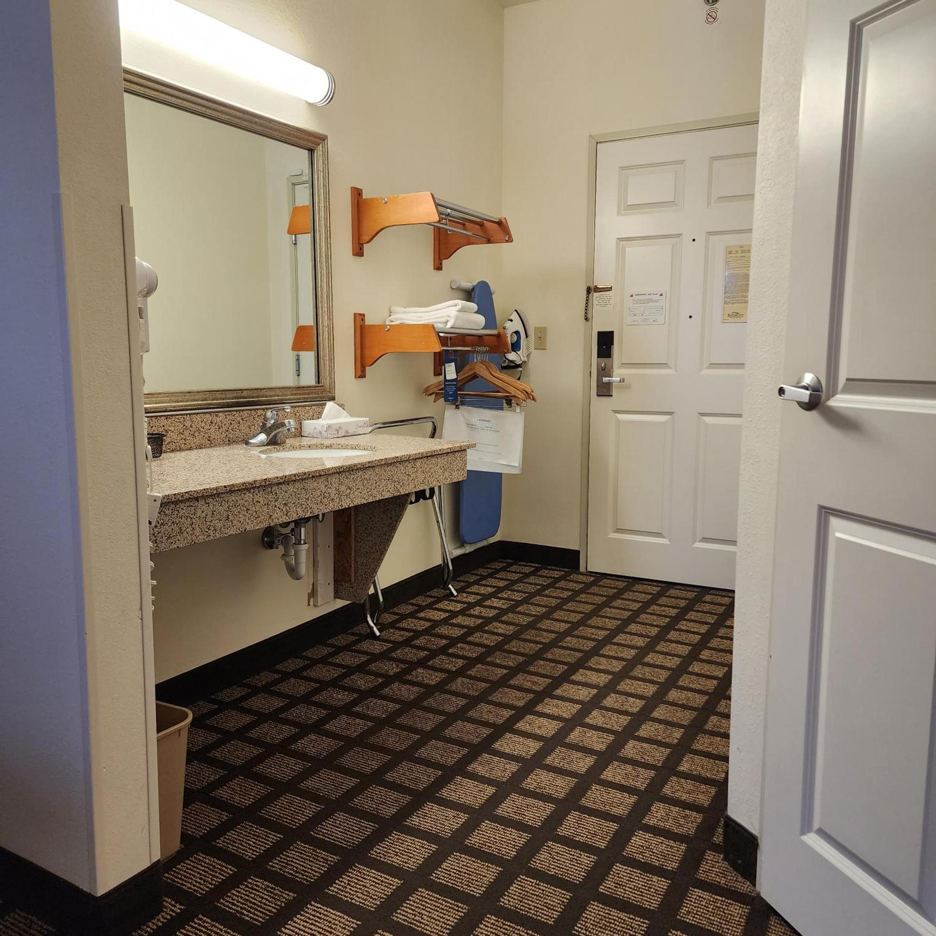 Baymont by Wyndham Mackinaw City photo 28