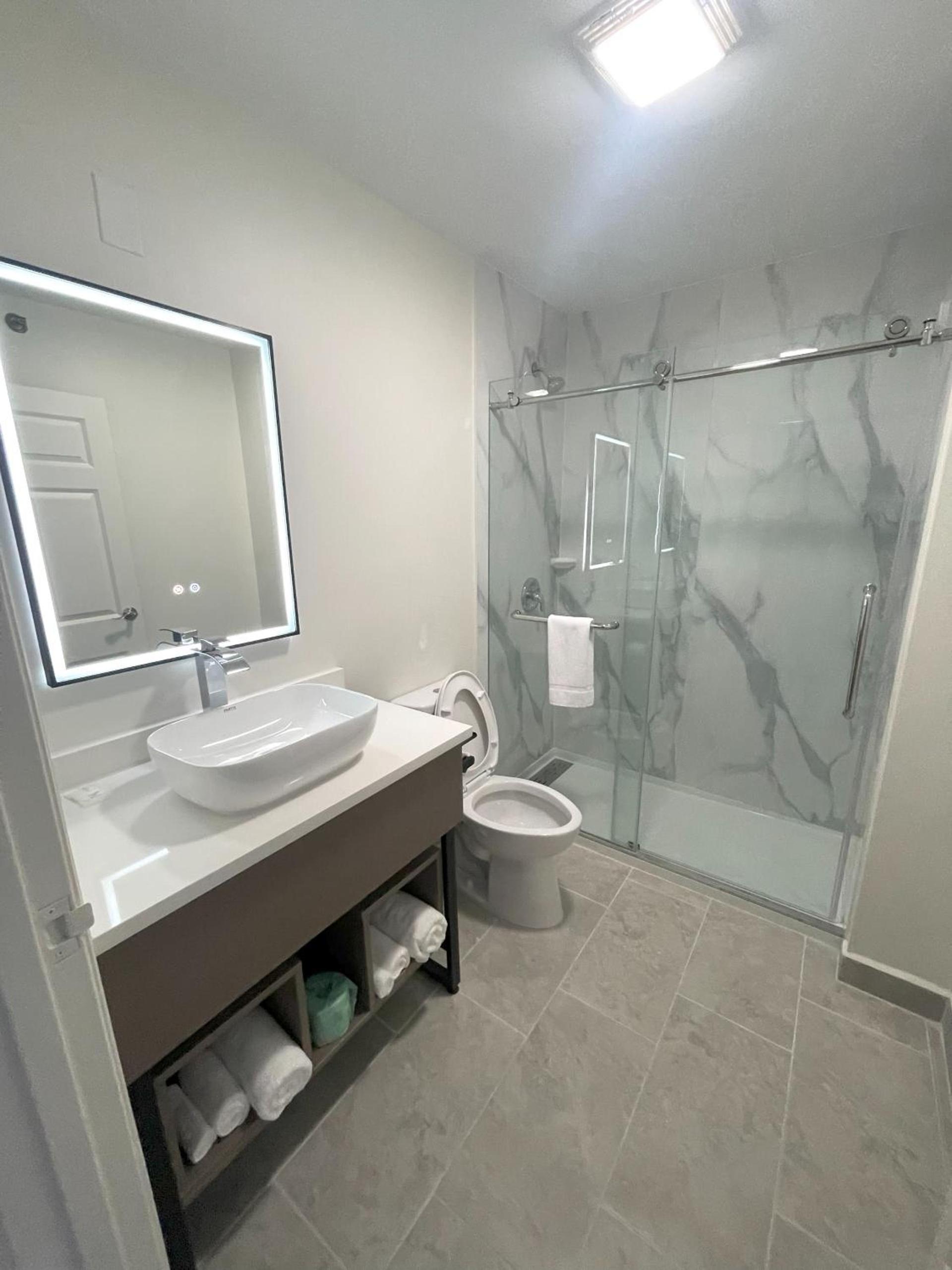 MainStay Suites Columbia Harbison photo 21