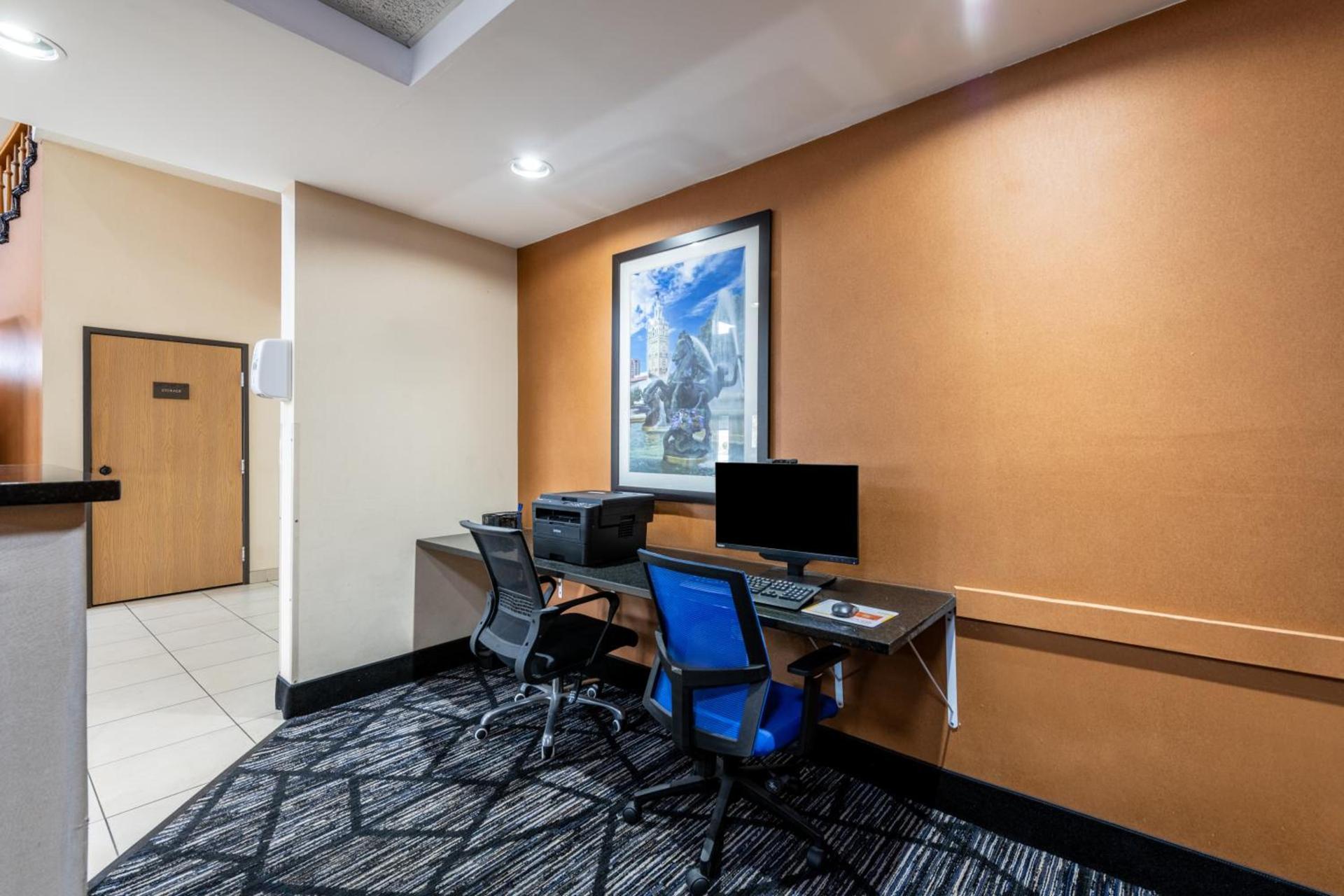 Comfort Suites Kansas City-Liberty photo 4
