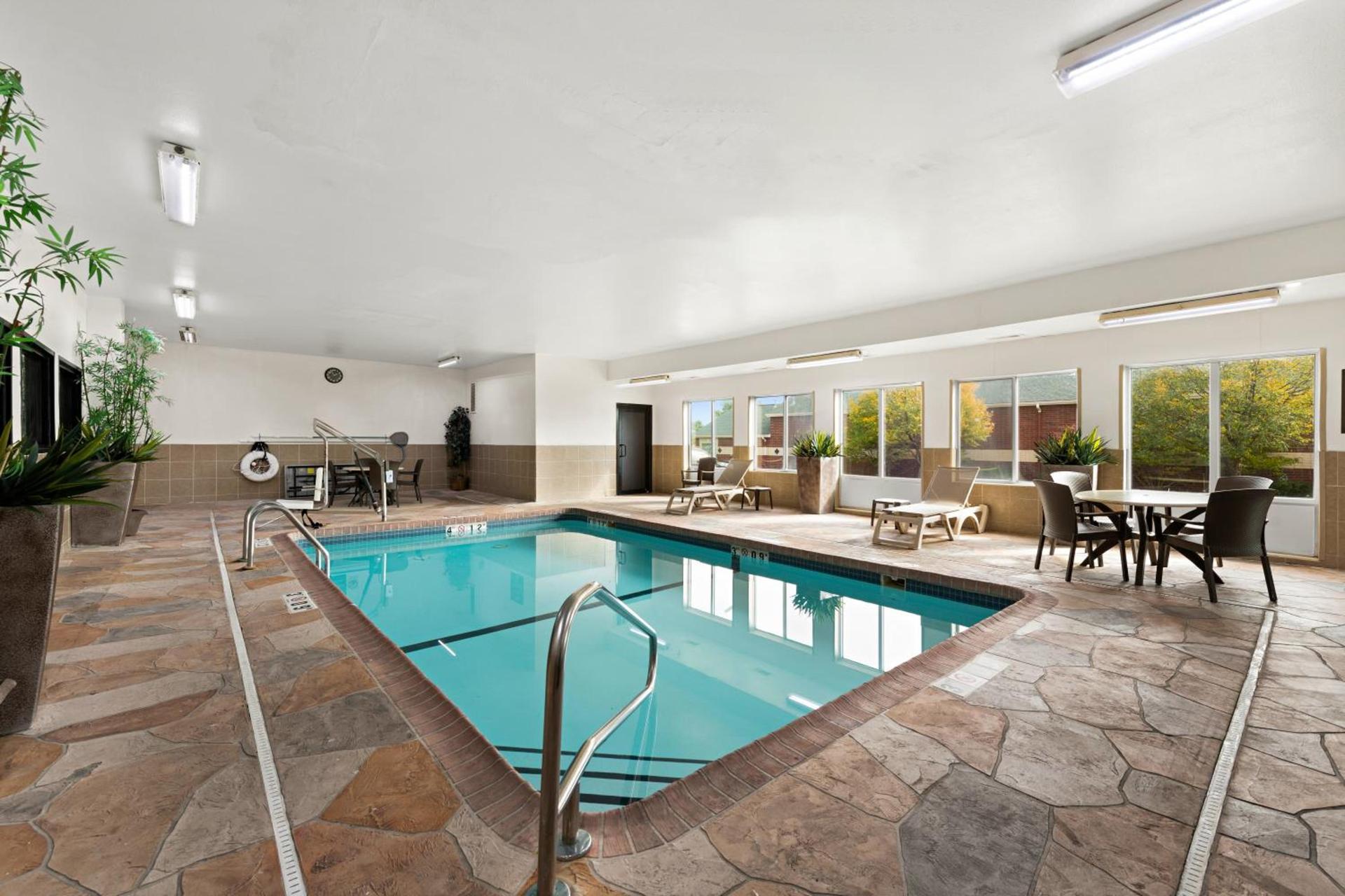 Comfort Suites Kansas City-Liberty photo 6