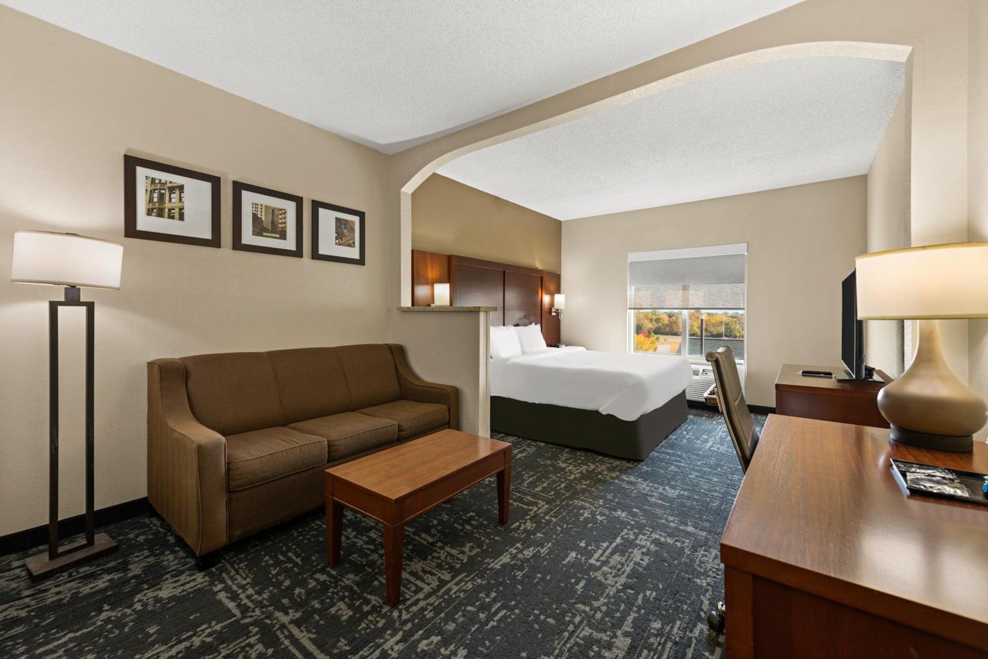 Comfort Suites Kansas City-Liberty photo 10