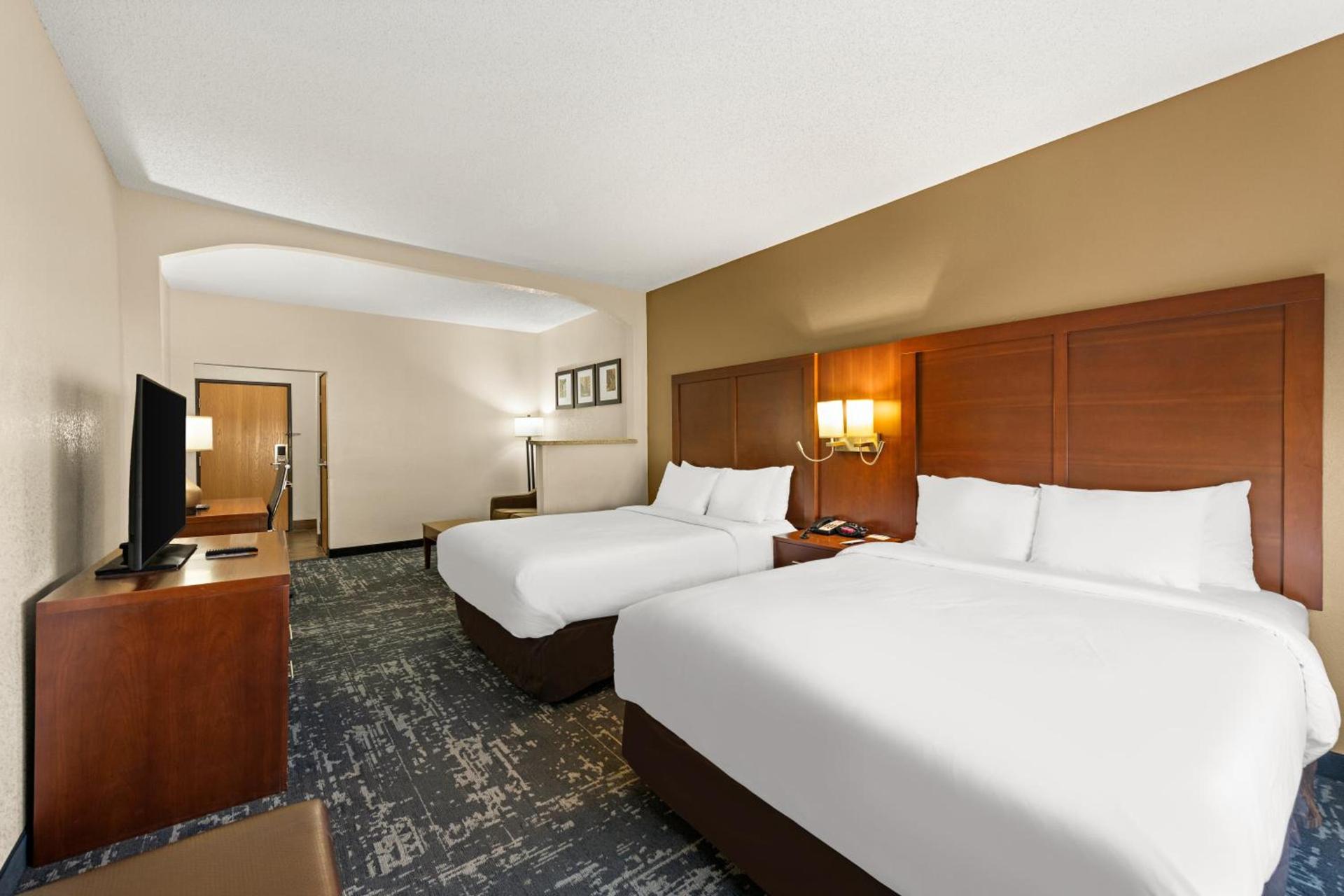 Comfort Suites Kansas City-Liberty photo 18