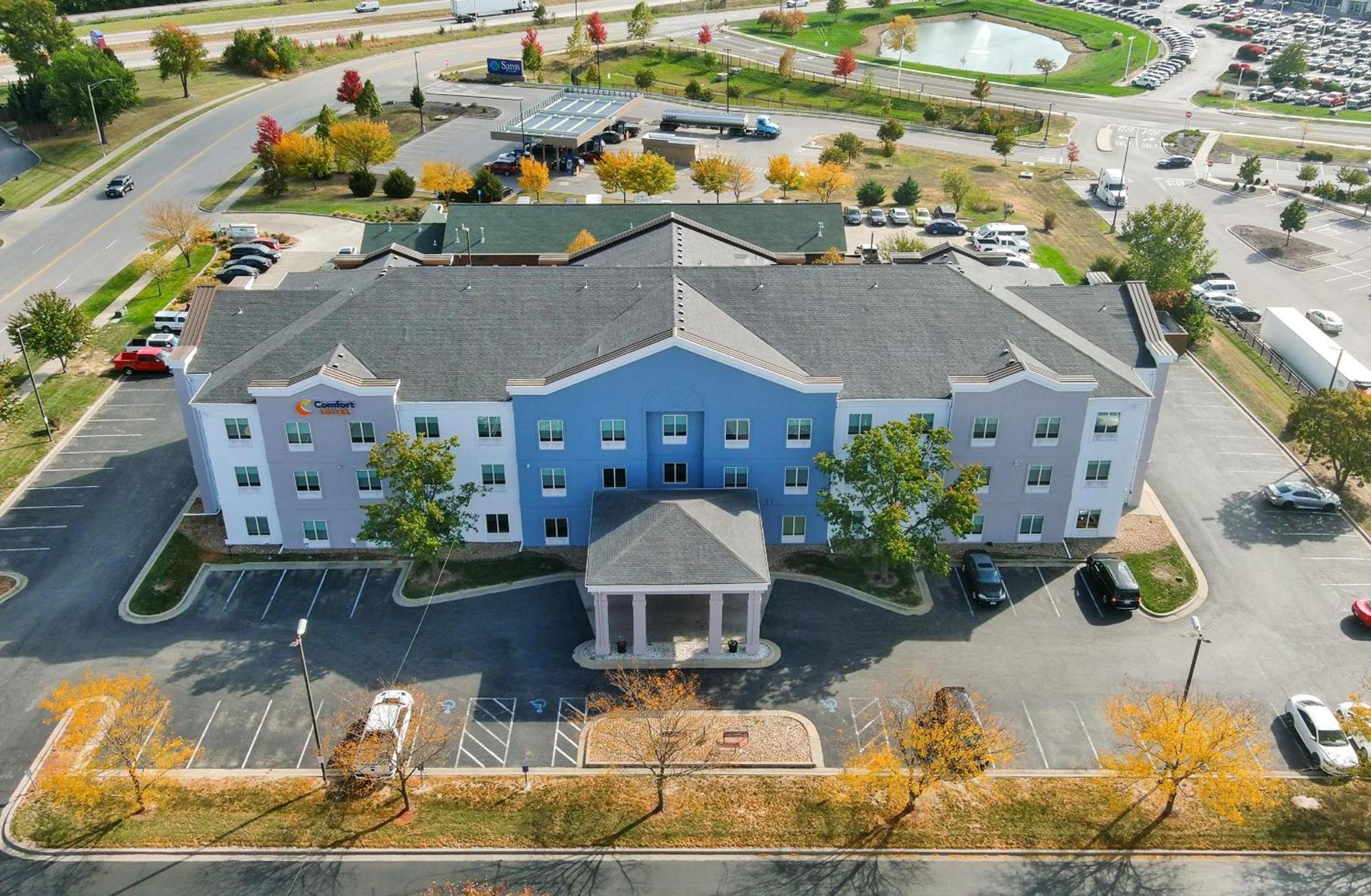 Comfort Suites Kansas City-Liberty photo 21