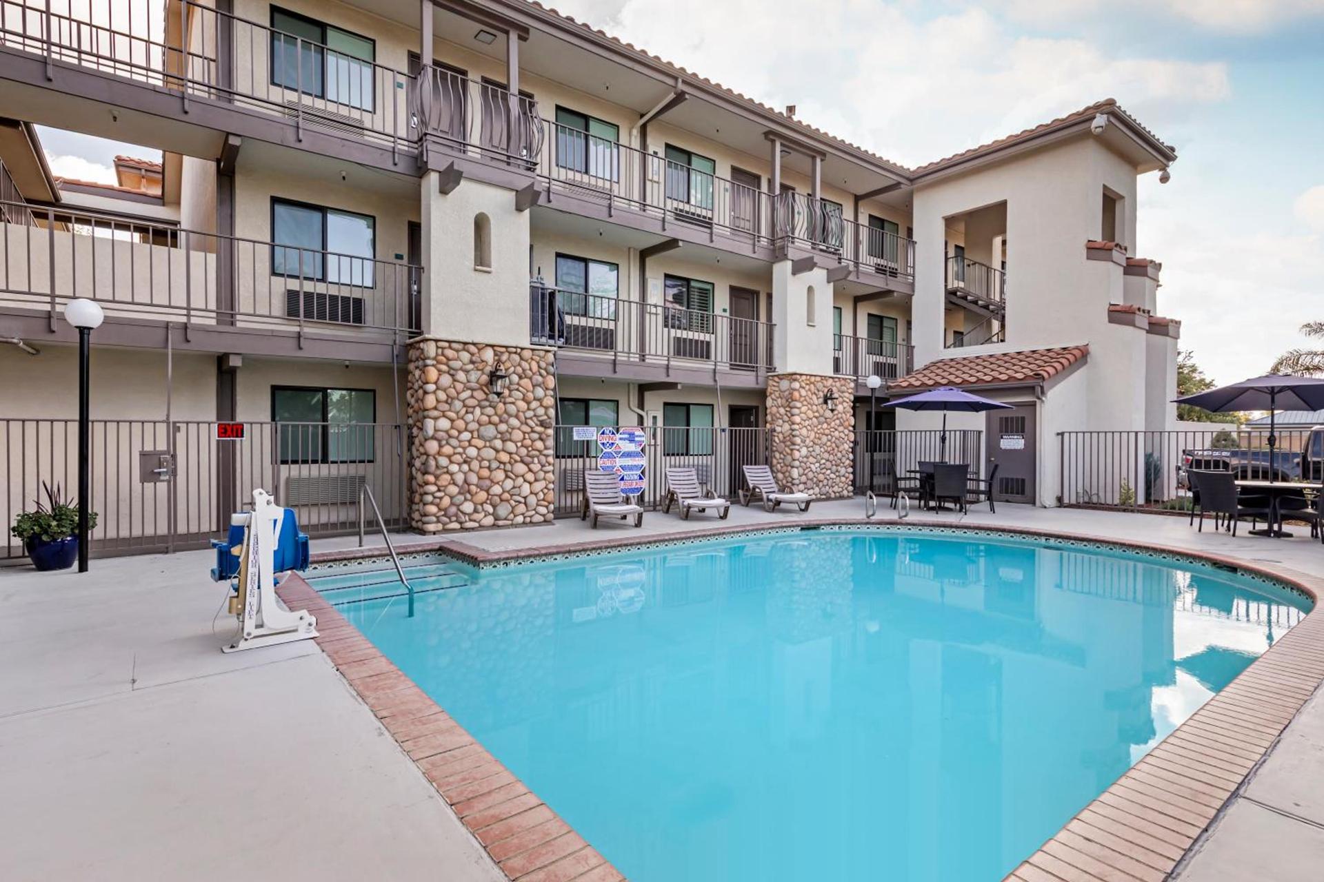 Hillstone Inn Tulare, an Ascend Collection Hotel photo 62
